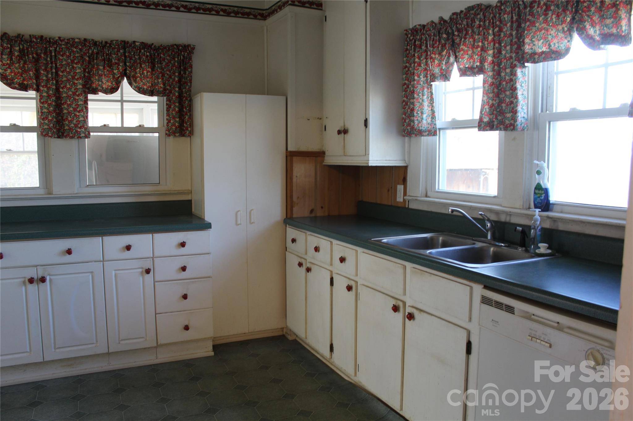 113 Williams WAY, Morganton, NC 28655