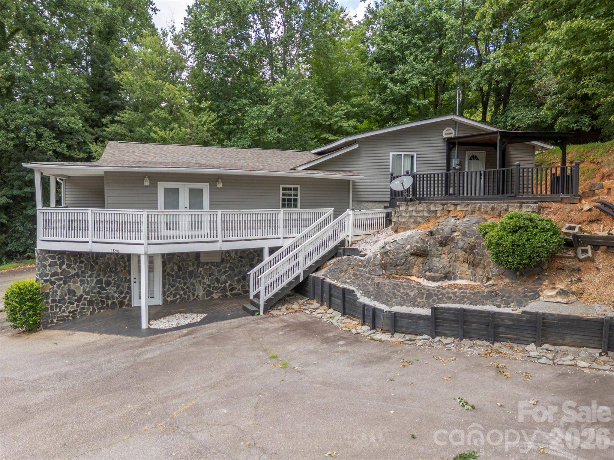 1840 Memorial HWY, Lake Lure, NC 28746