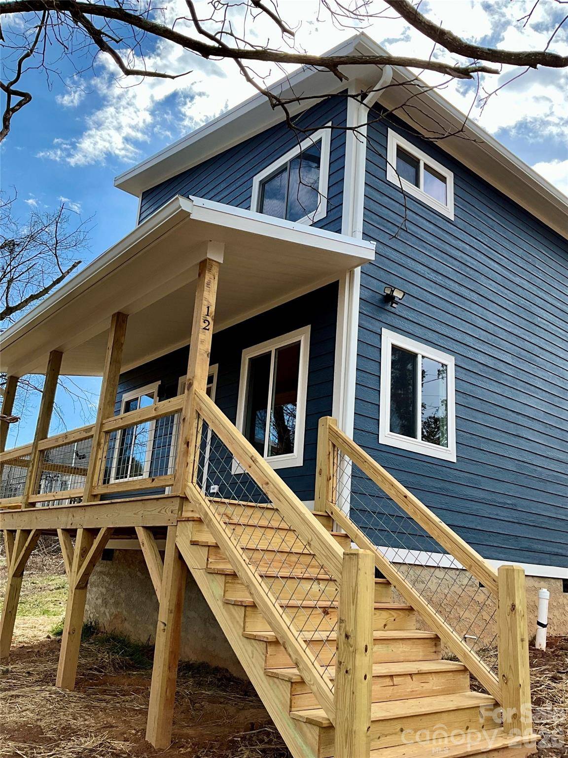 12 Center ST, Asheville, NC 28803