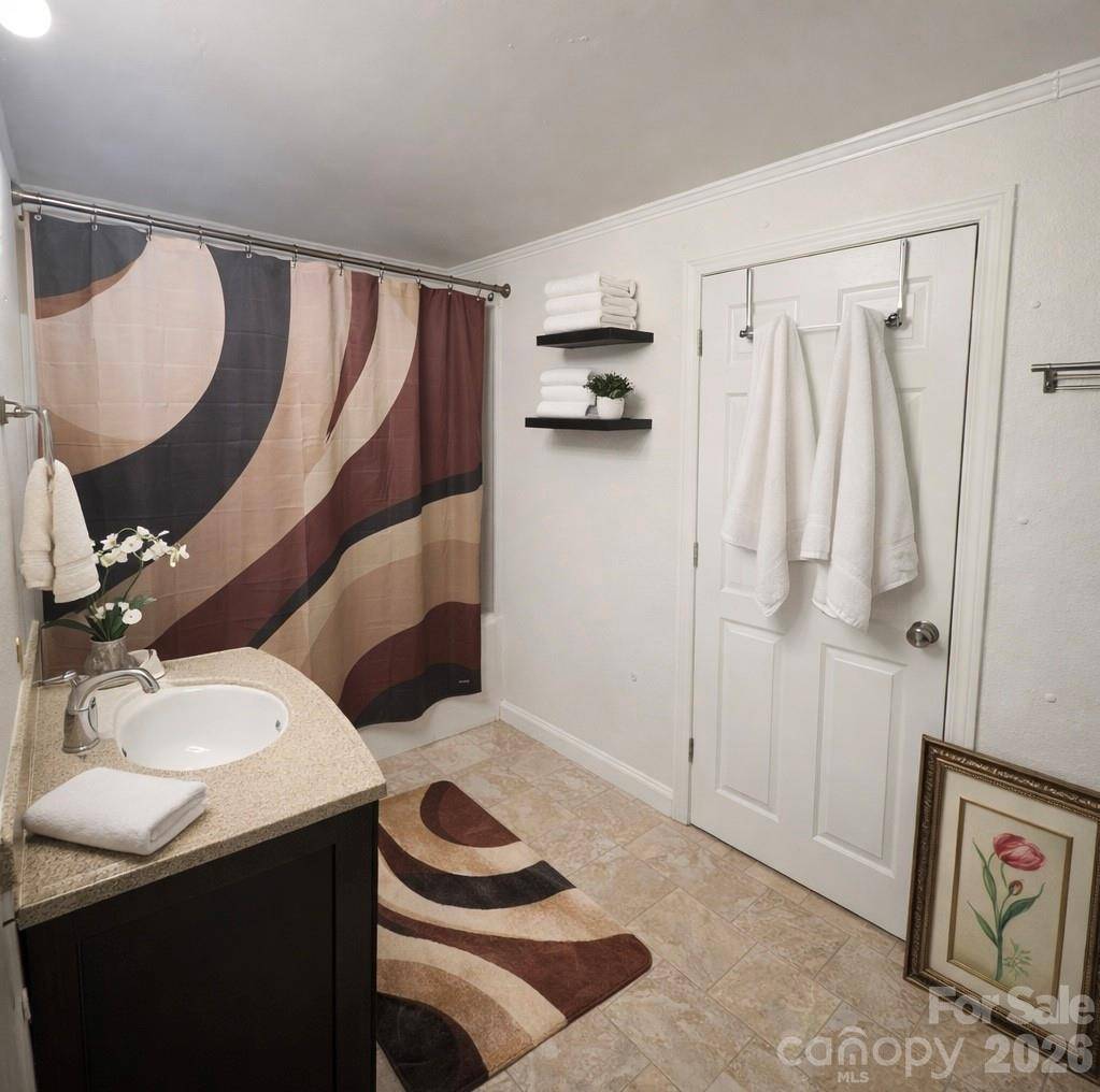 214 Oregon ST, Charlotte, NC 28208