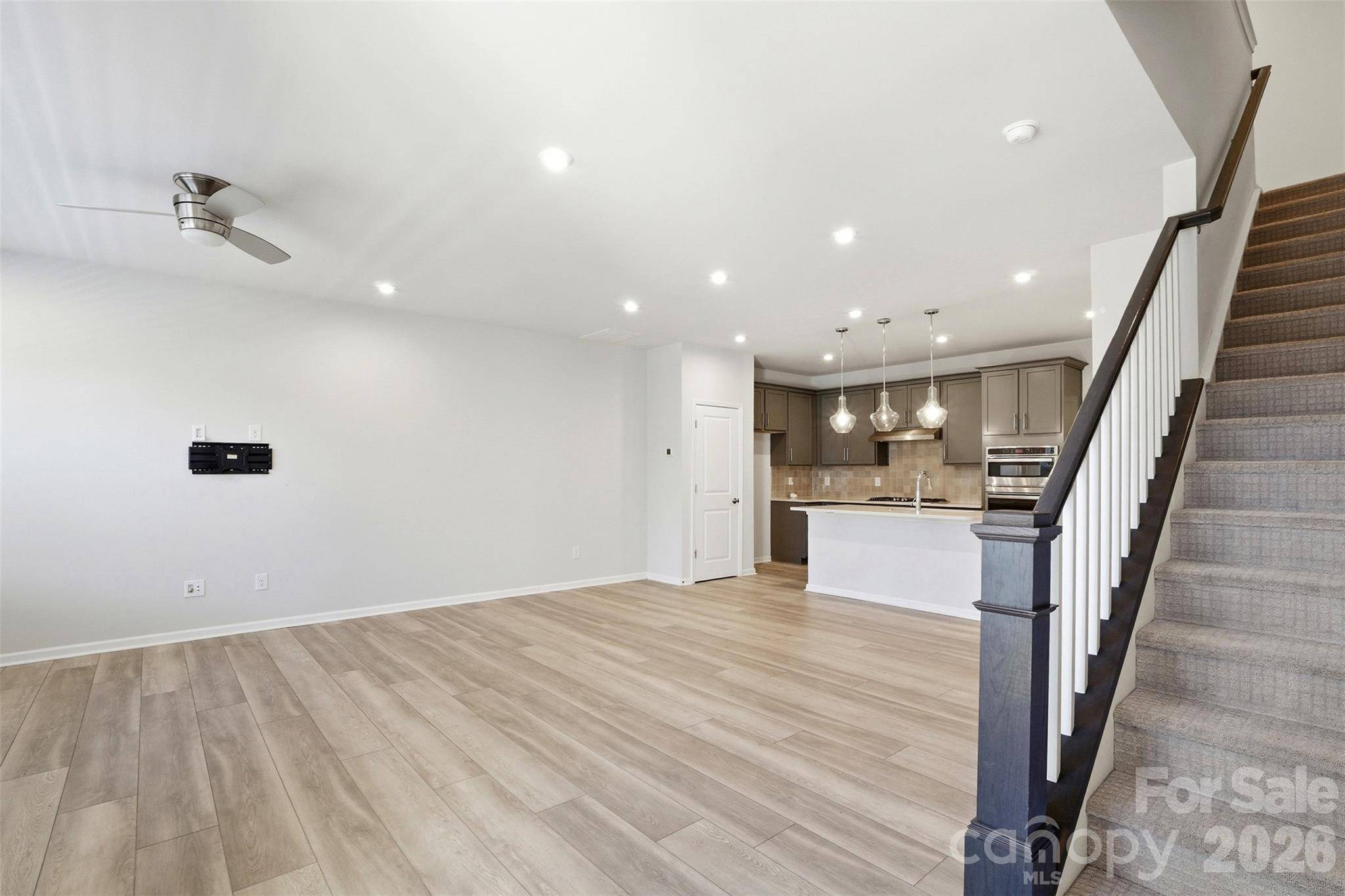 1276 Brawley School RD #B, Mooresville, NC 28117