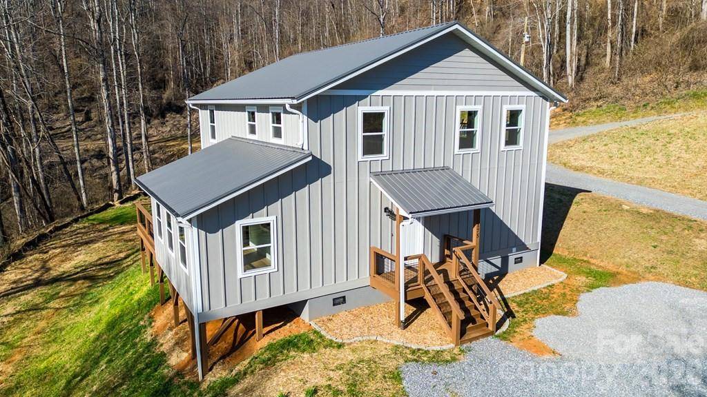 175 Trinity DR, Sylva, NC 28779