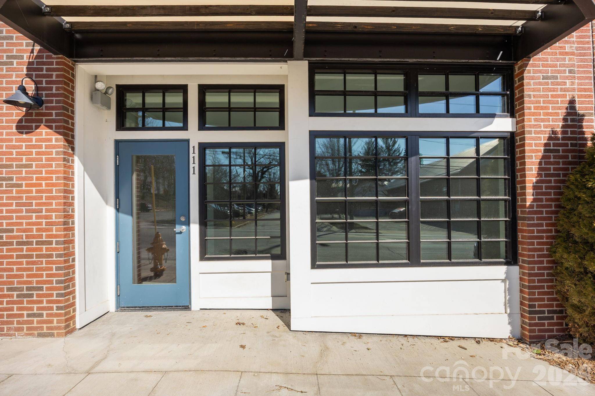 315 Haywood RD #111/211, Asheville, NC 28806