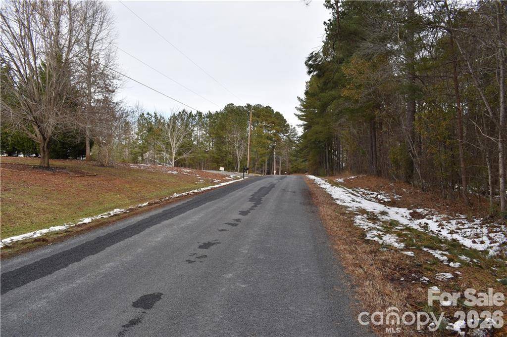 0 Catfish RD, New London, NC 28127