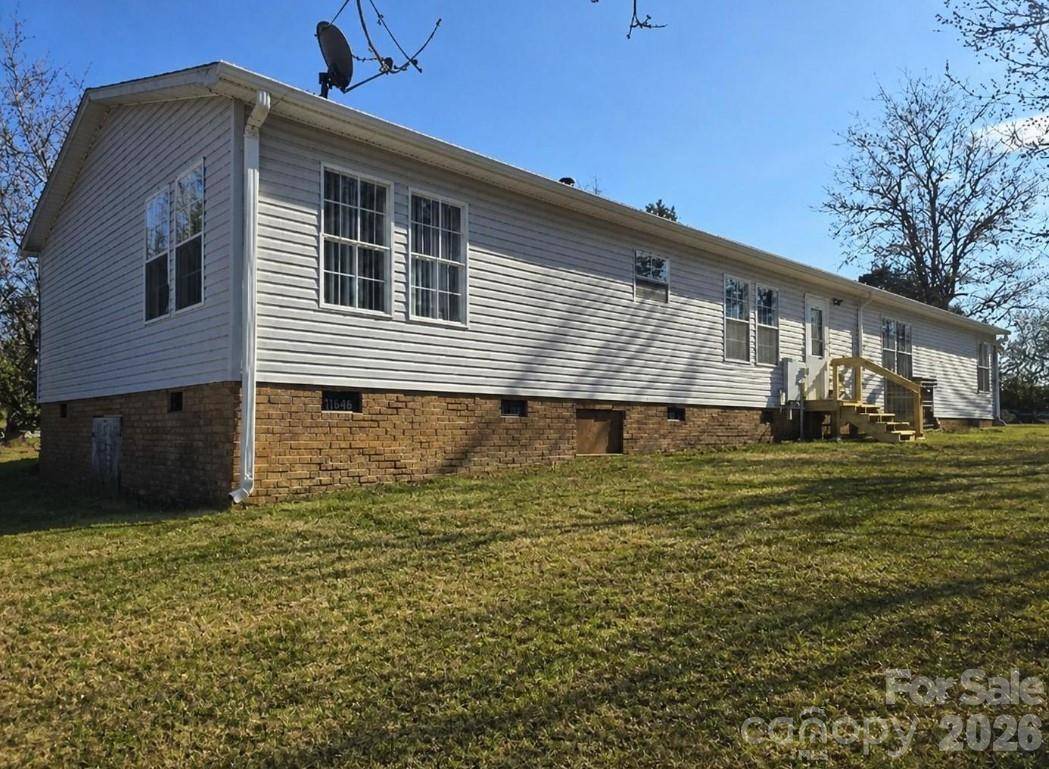 285 Skyuka RD, Statesville, NC 28677