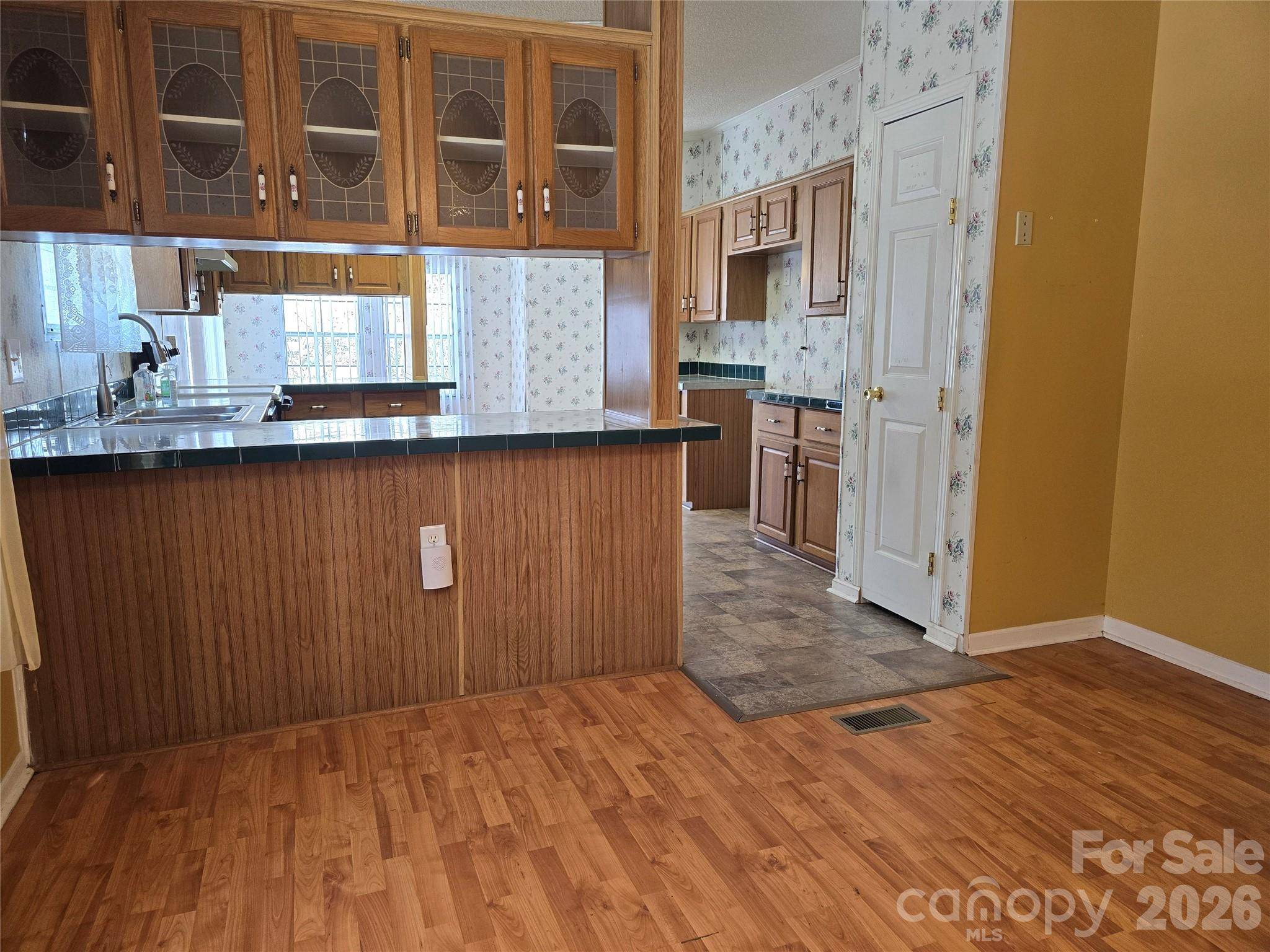 285 Skyuka RD, Statesville, NC 28677