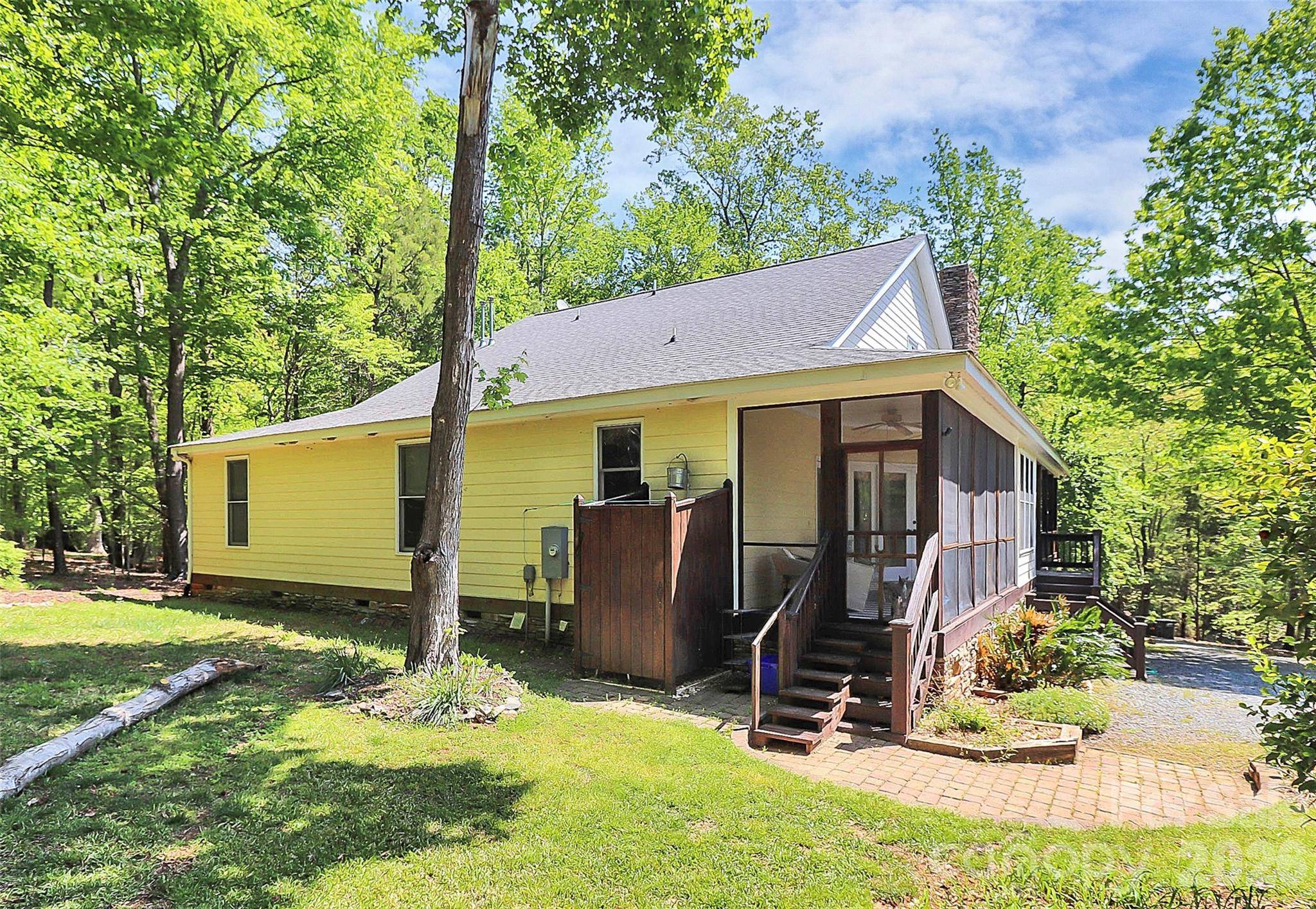 729 Lochaven RD, Waxhaw, NC 28173