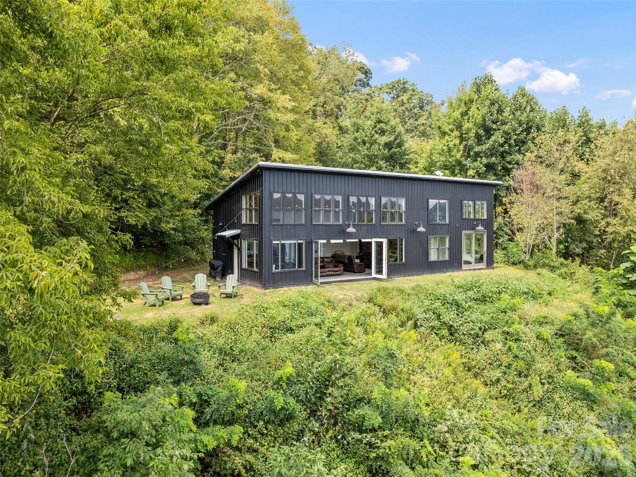 1225 Clark RD, Clyde, NC 28721