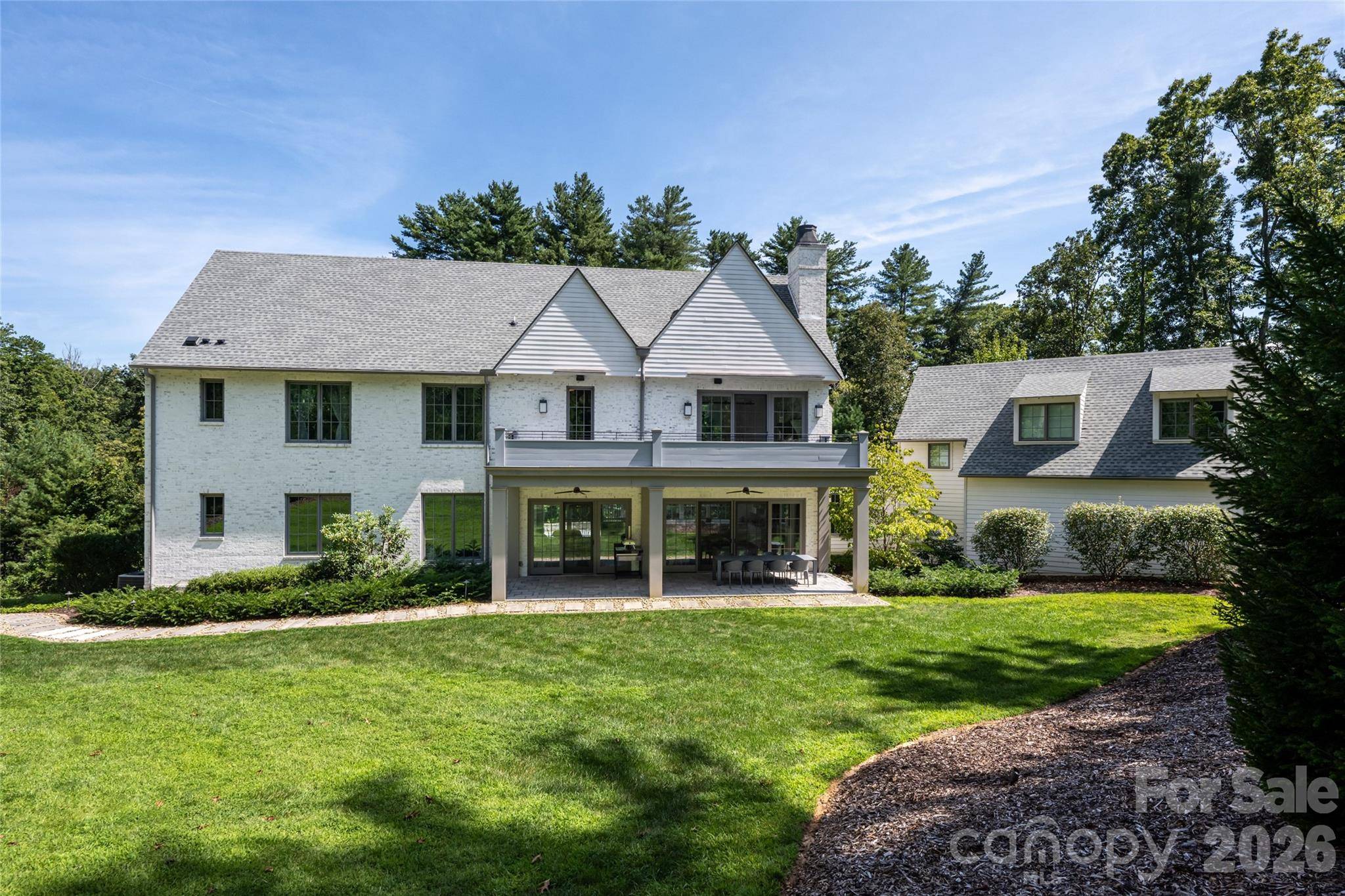 93 Mirehouse RUN, Asheville, NC 28803