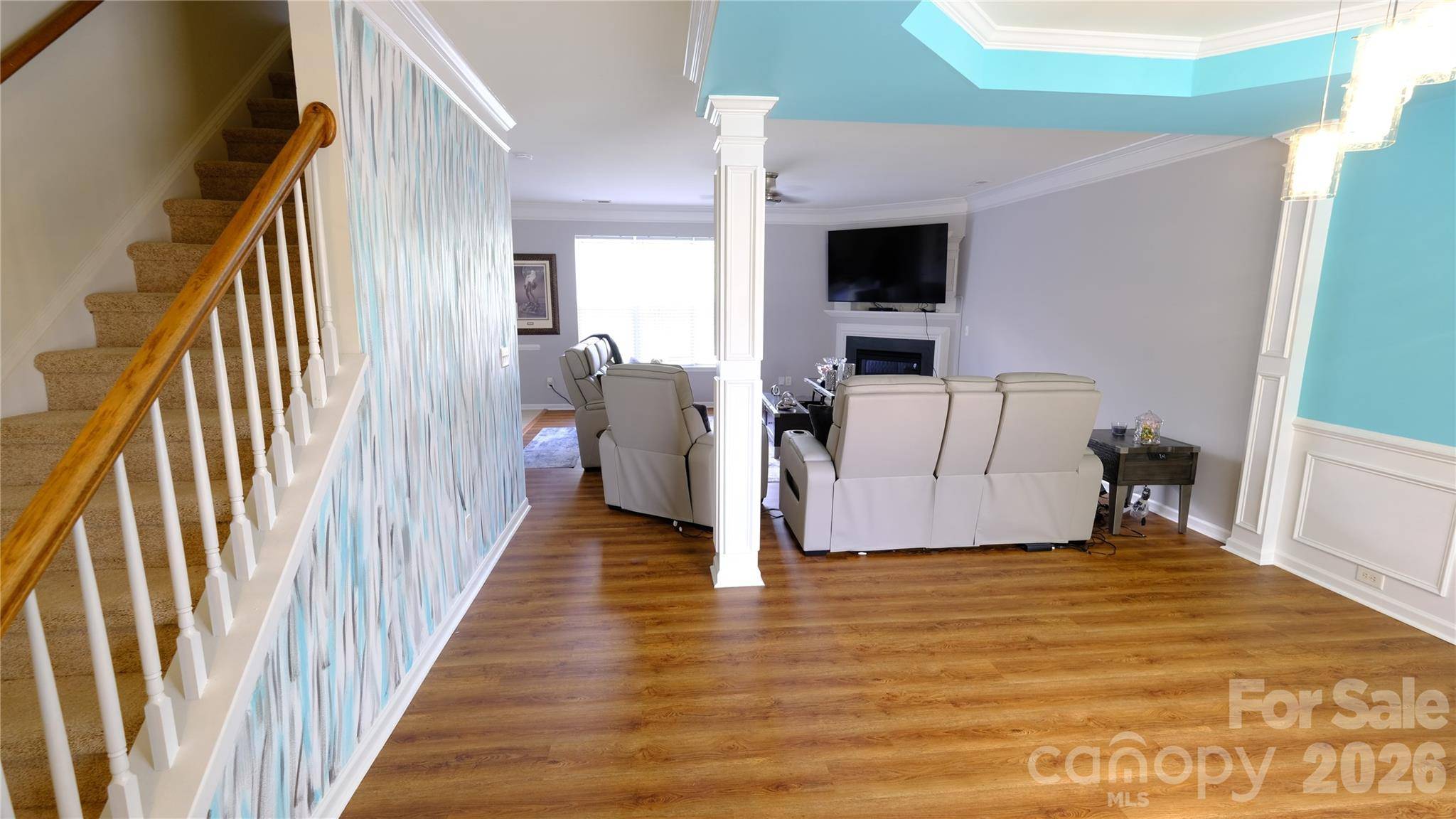 608 Wrayhill DR, Charlotte, NC 28262