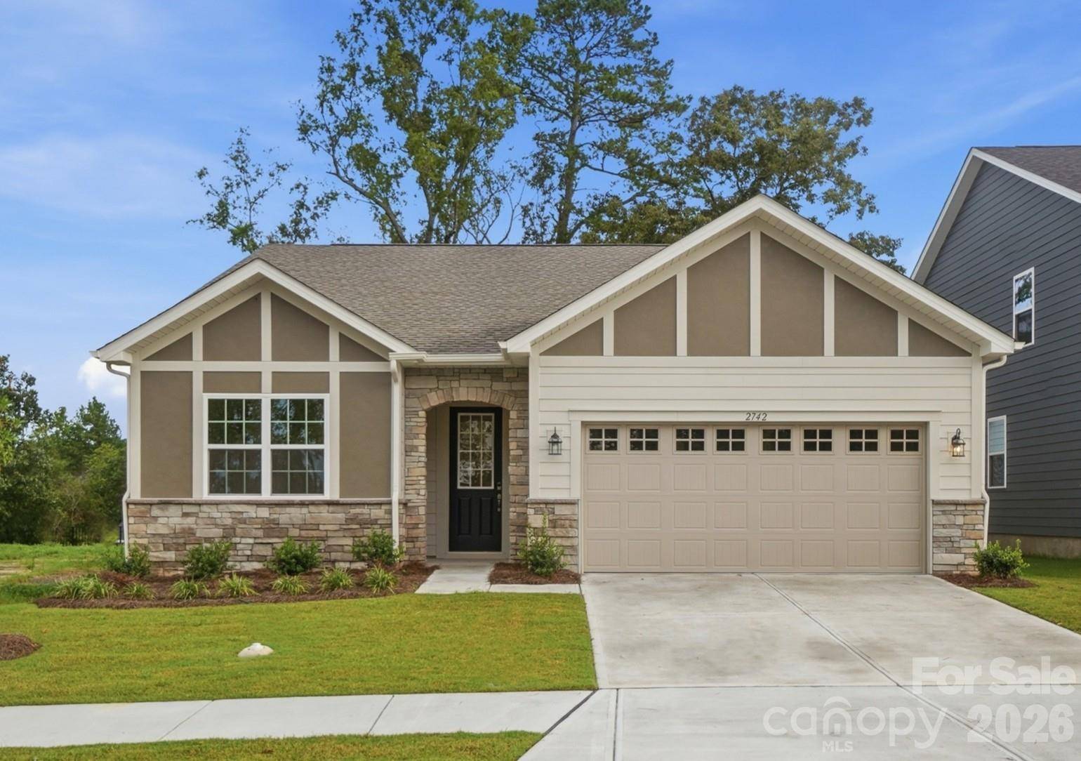2742 Phoenix CT, Gastonia, NC 28052