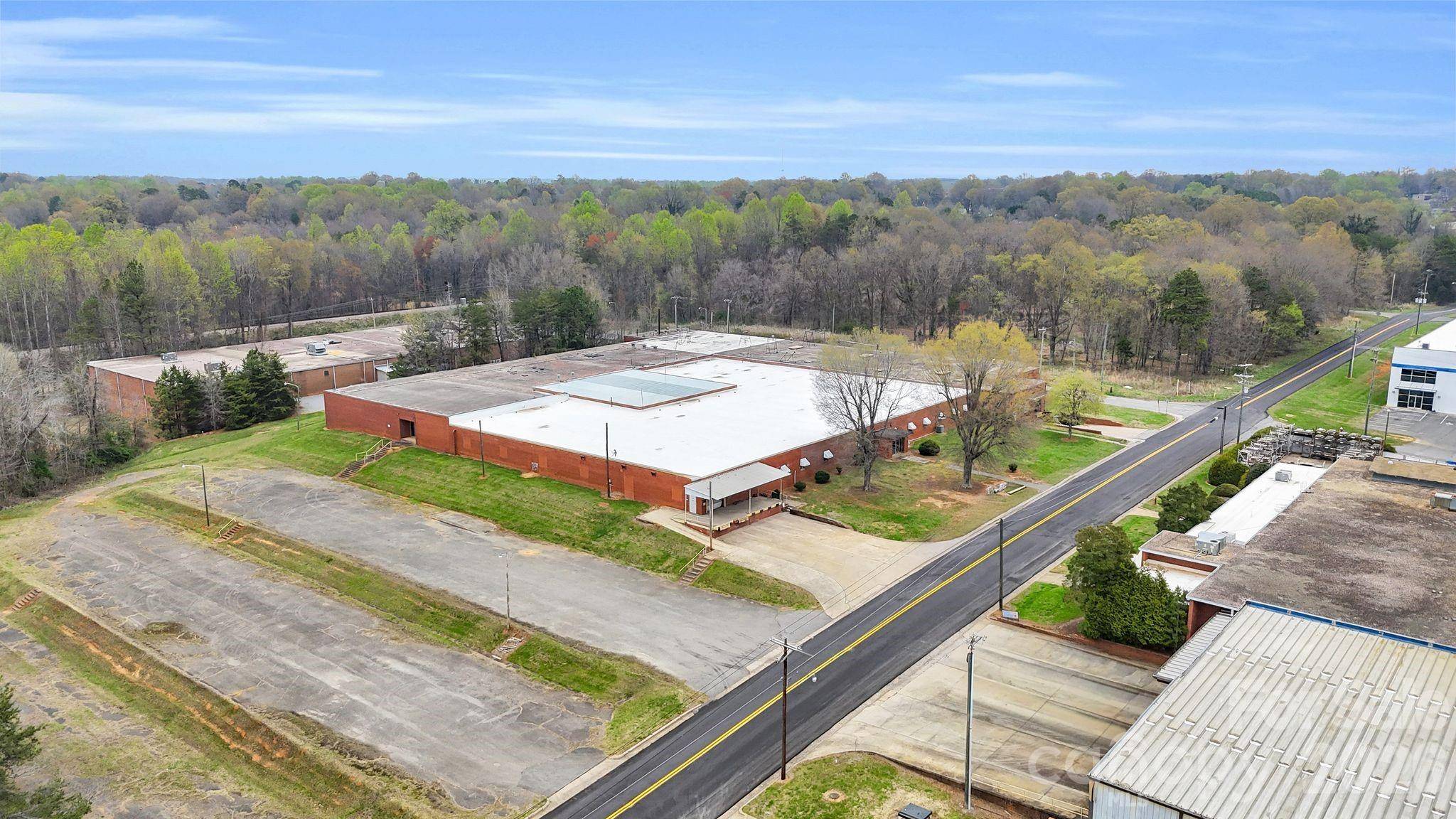 900 W Academy ST, Cherryville, NC 28021