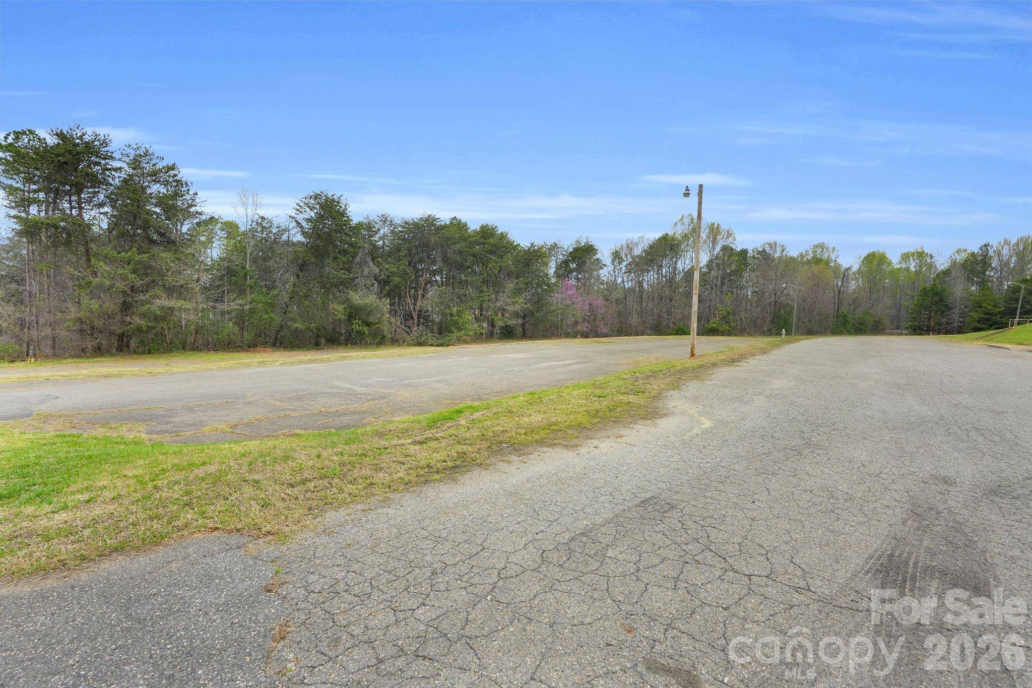 900 W Academy ST, Cherryville, NC 28021