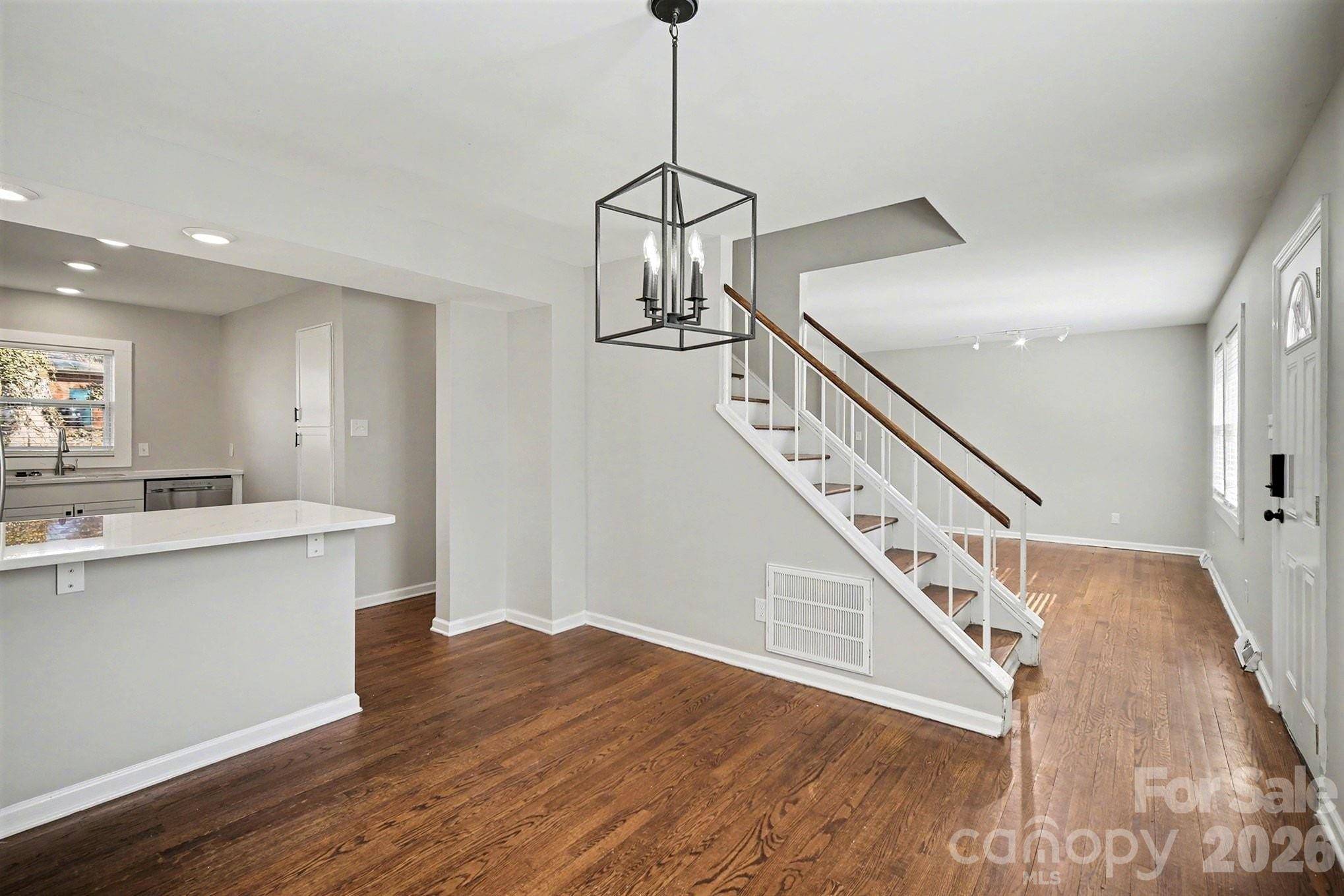 6626 Glenmoor DR, Charlotte, NC 28214