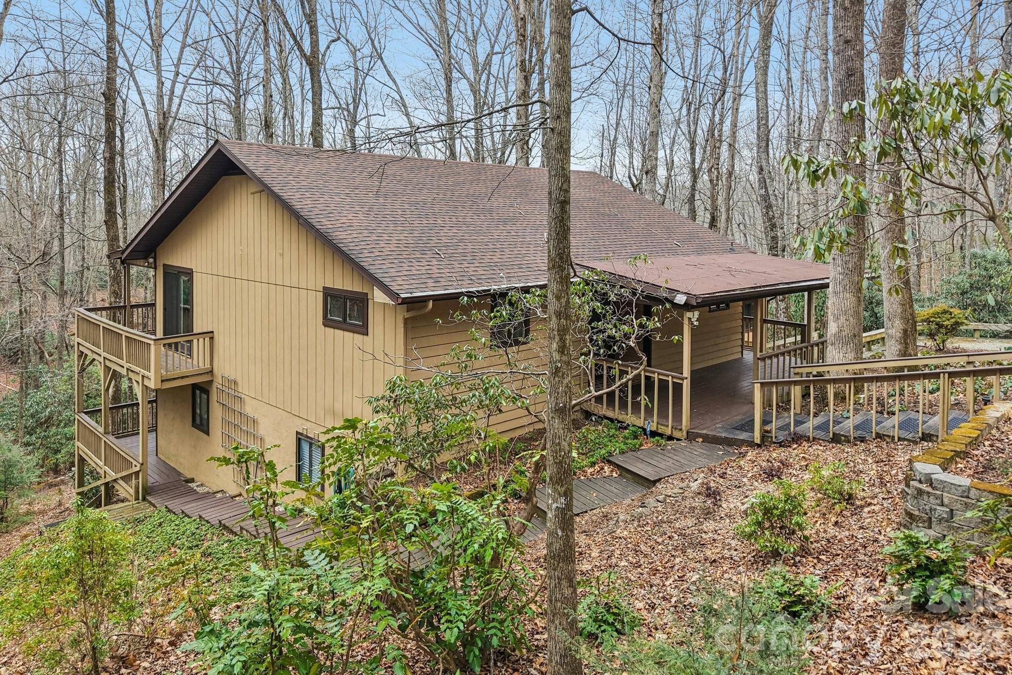 71 N Setsi LN, Brevard, NC 28712