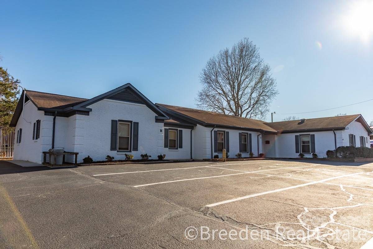 204 E McDowell ST #A, Morganton, NC 28655