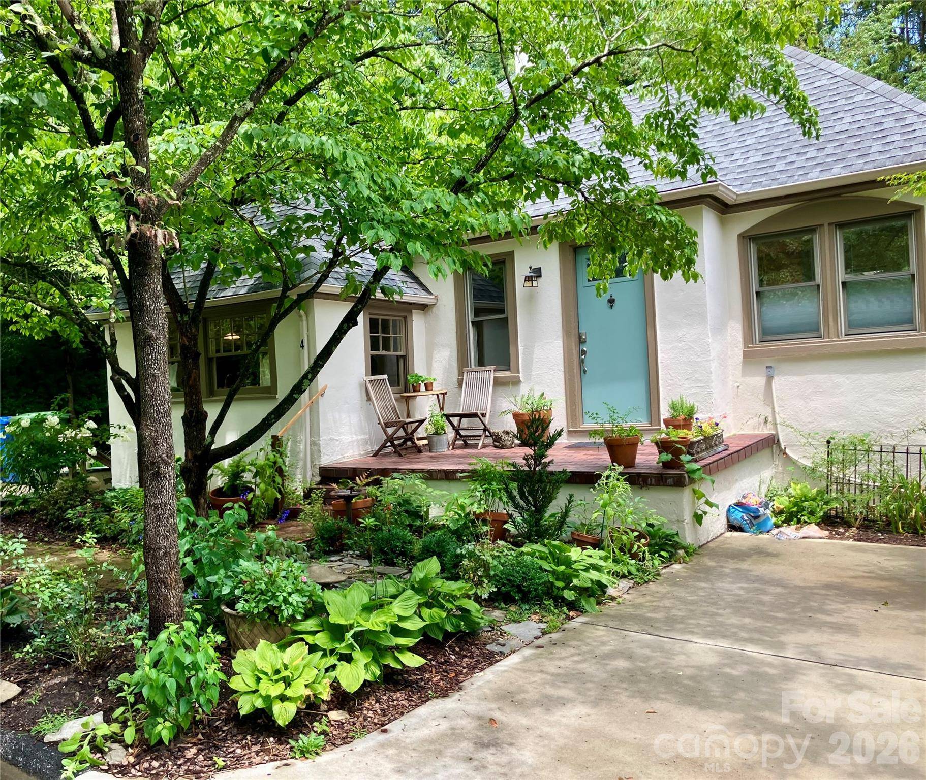 4 Duke ST, Asheville, NC 28803