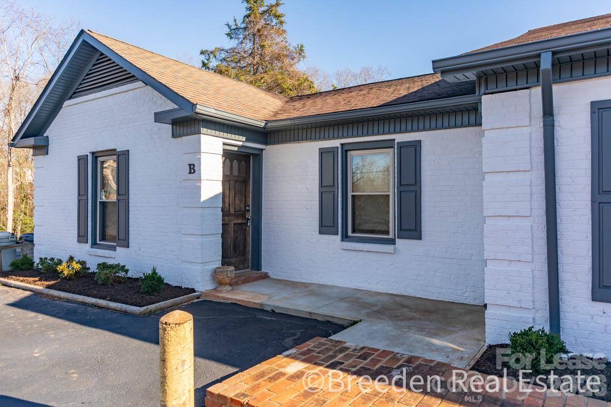 204 E McDowell ST, Morganton, NC 28655