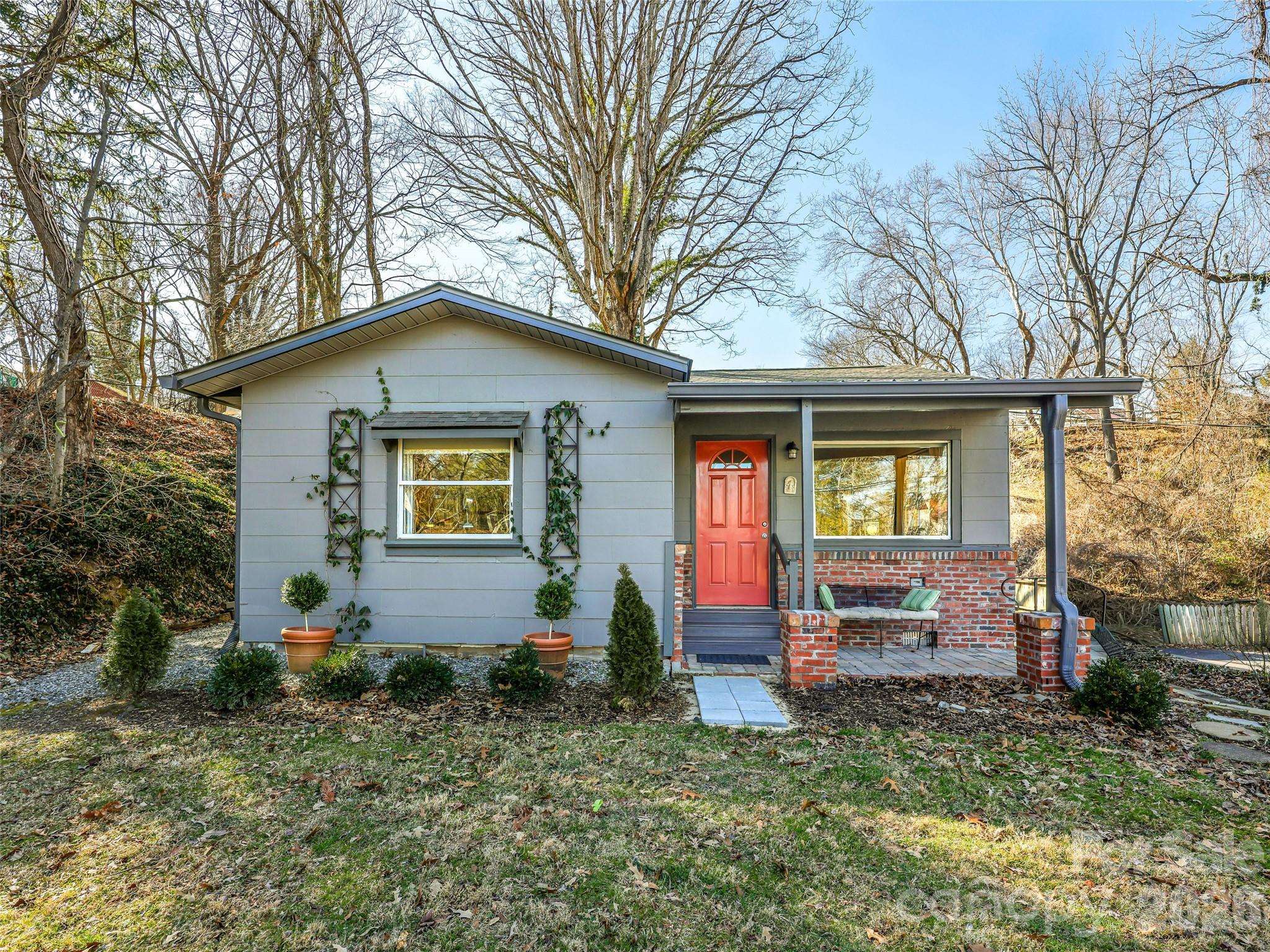 45 Shady Oak DR, Asheville, NC 28803