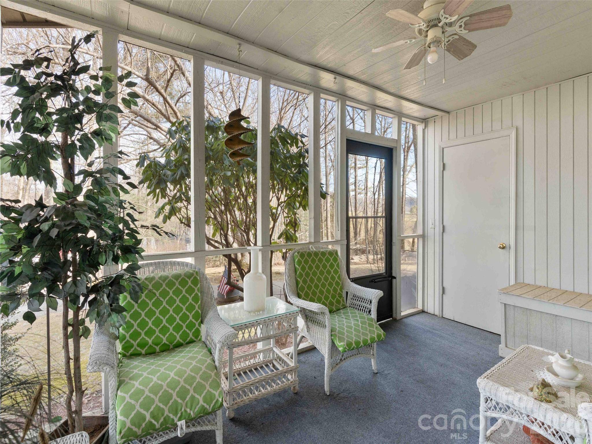 193 Freedom RD, Hendersonville, NC 28792