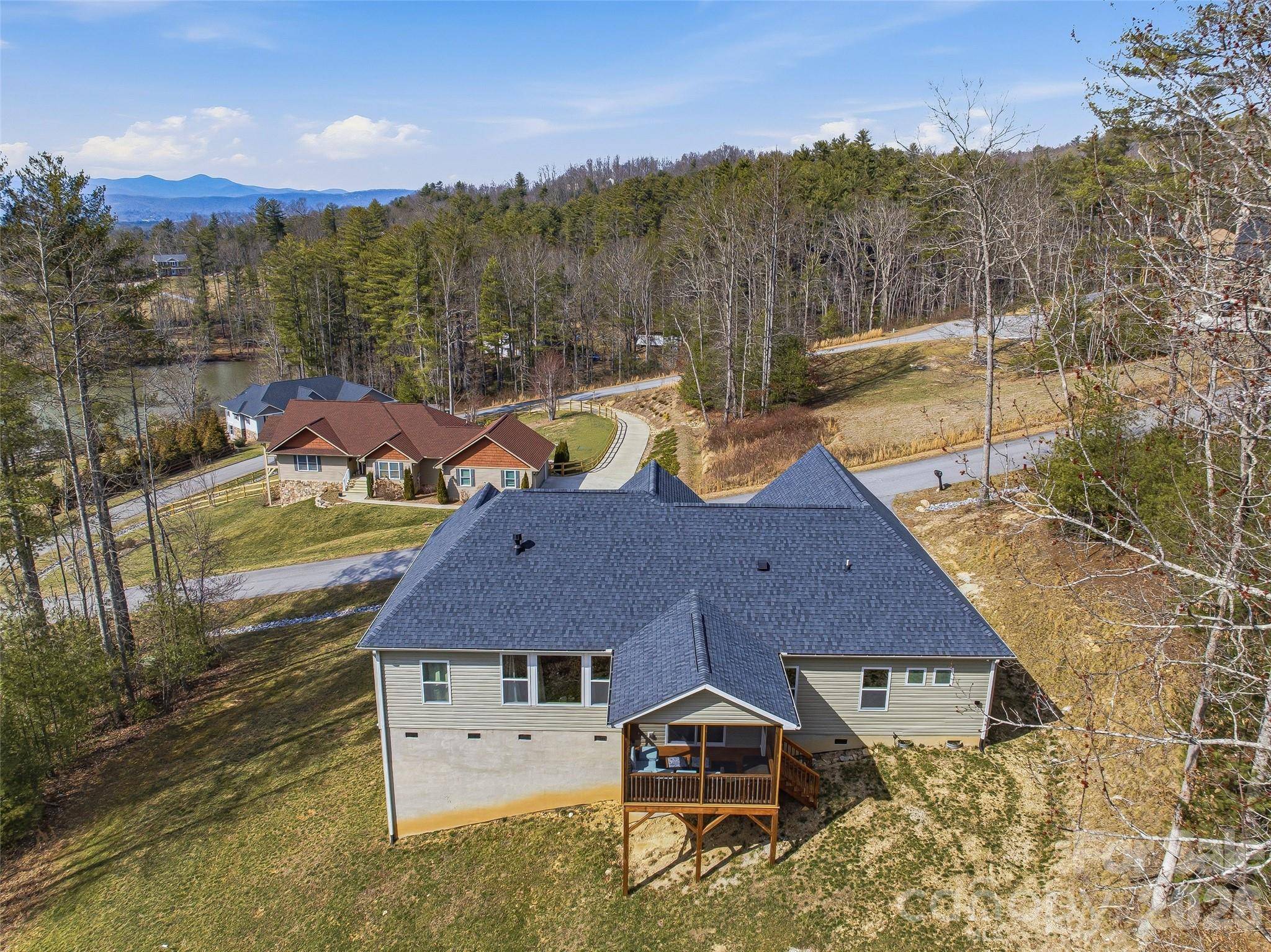 258 Crystal Heights DR, Hendersonville, NC 28739