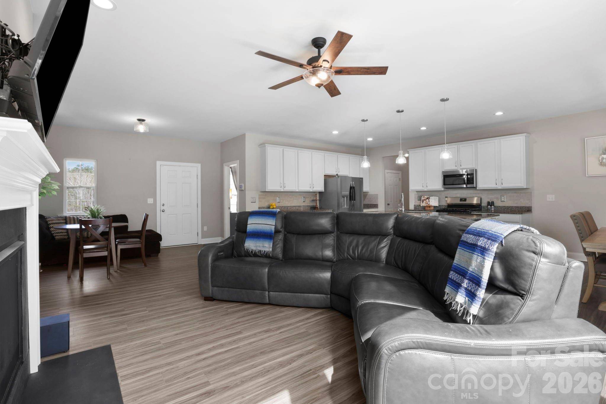 258 Crystal Heights DR, Hendersonville, NC 28739