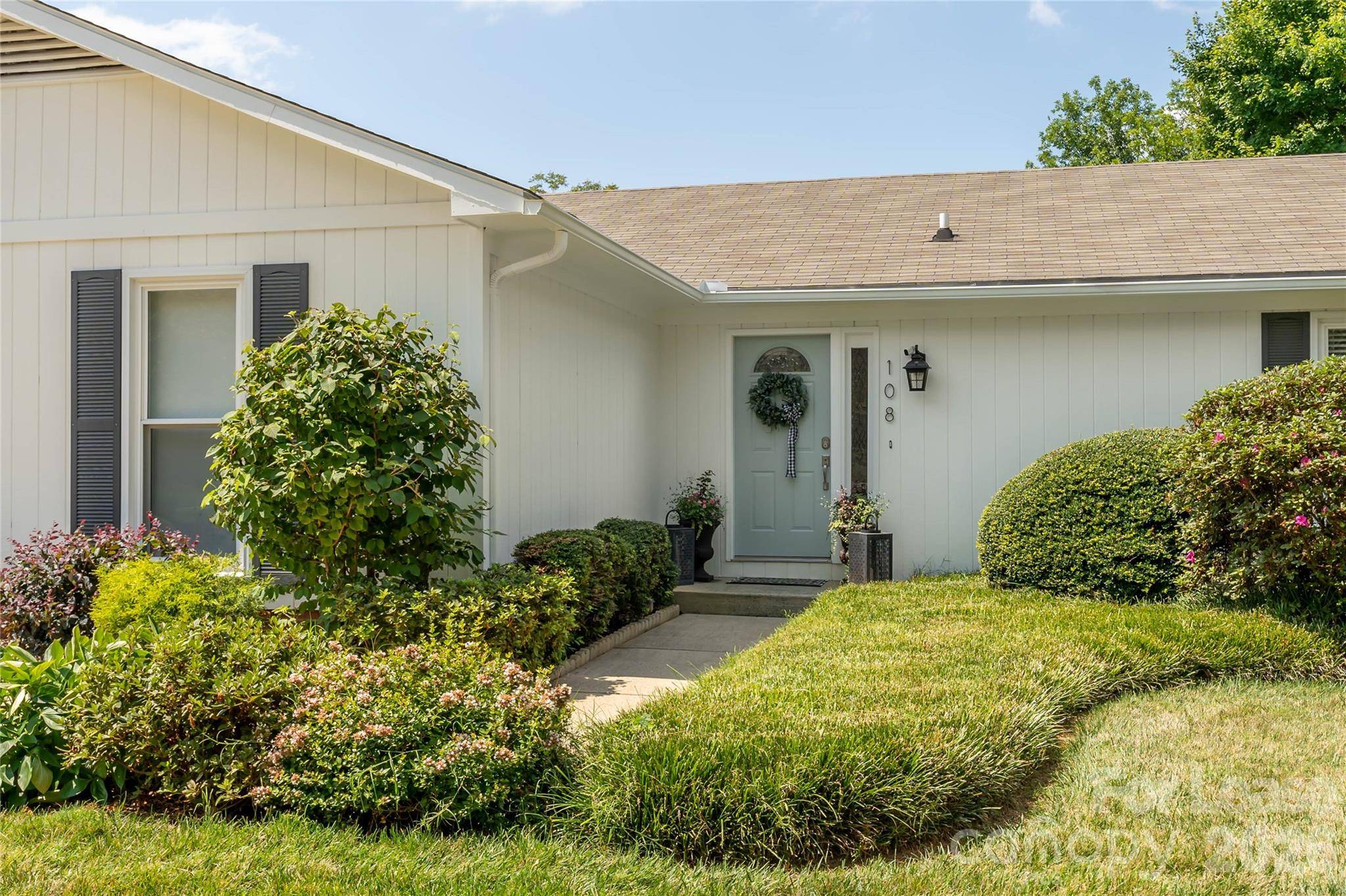 108 Surfside LN, Mooresville, NC 28117