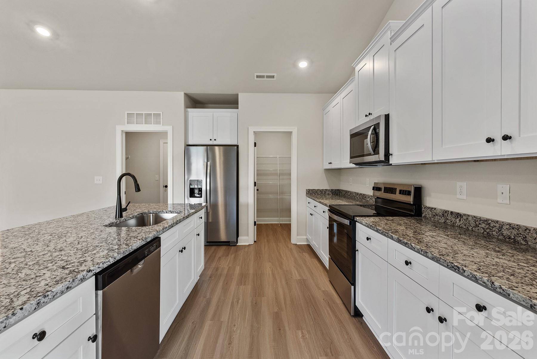 3629 Narrow LN, Charlotte, NC 28215