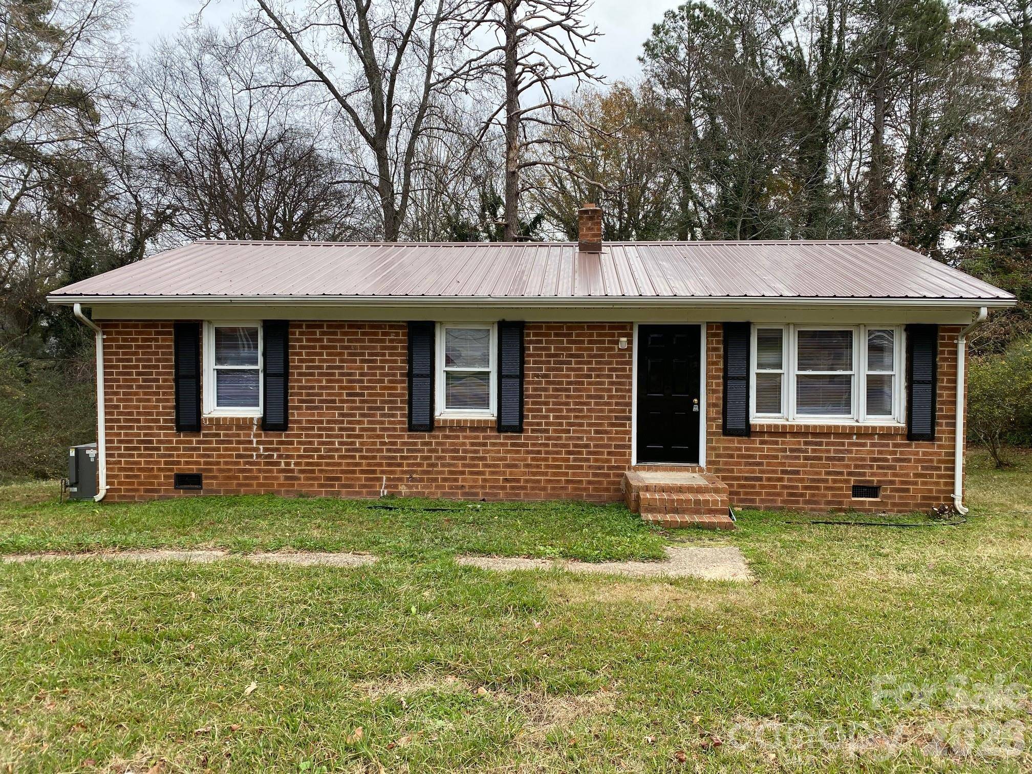 406 N Rutherford ST, Wadesboro, NC 28170
