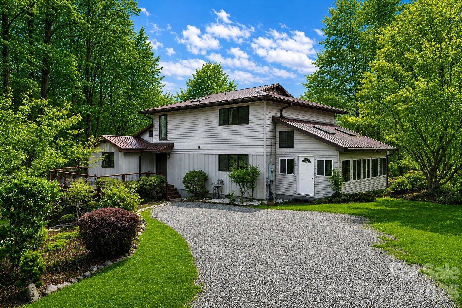 623 Owensby RD, Hendersonville, NC 28792