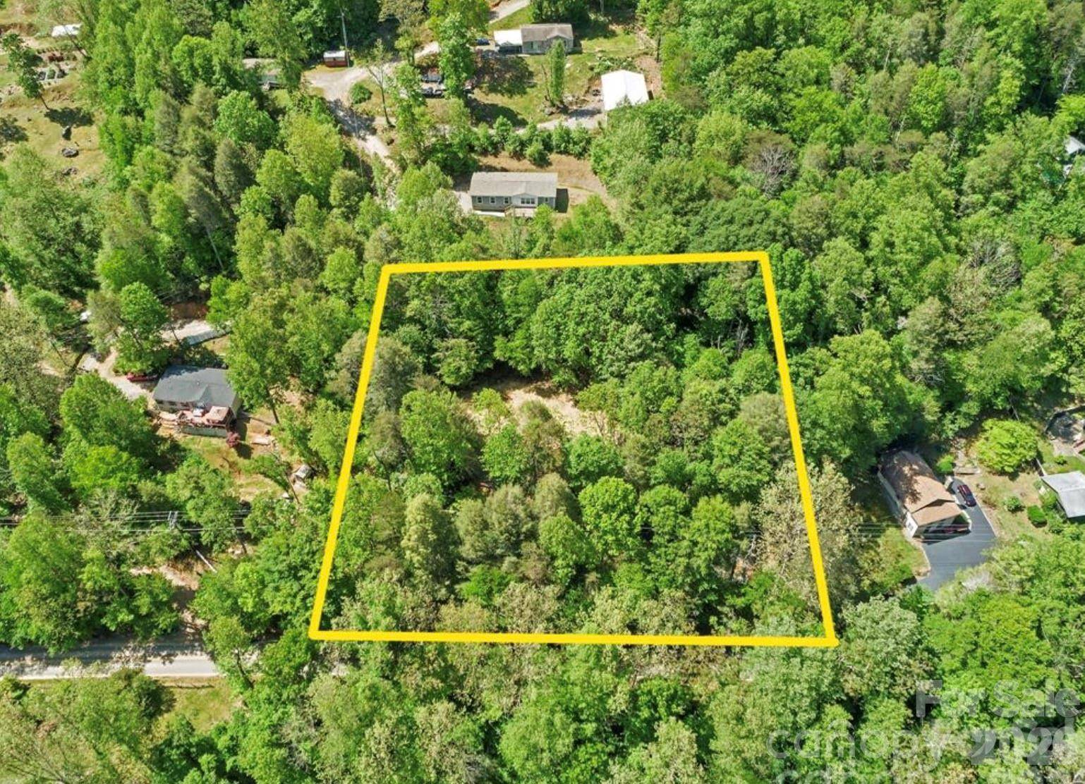 1127 Bee Tree RD, Swannanoa, NC 28778
