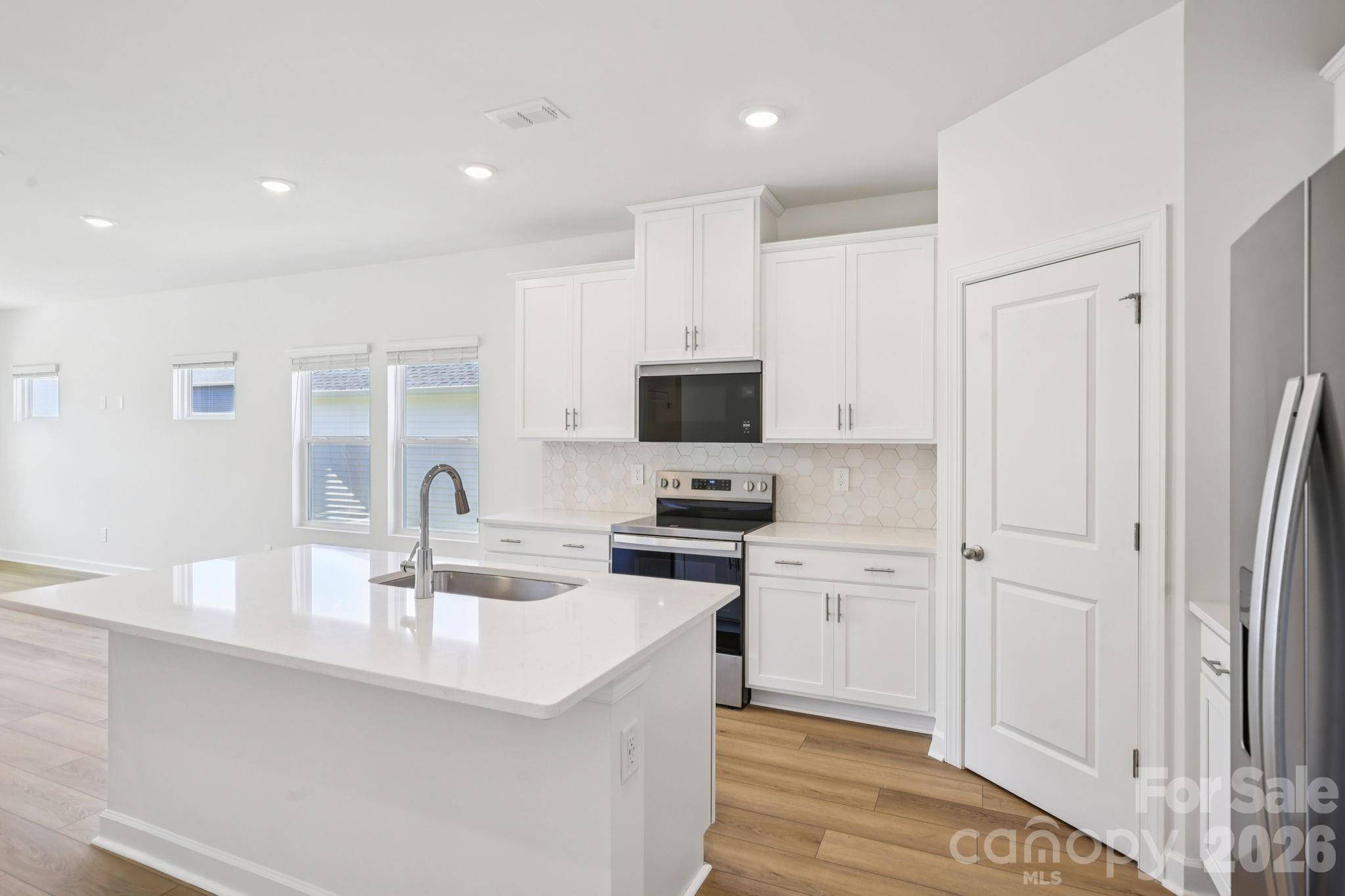 1419 Blue Jay ST, Newton, NC 28658