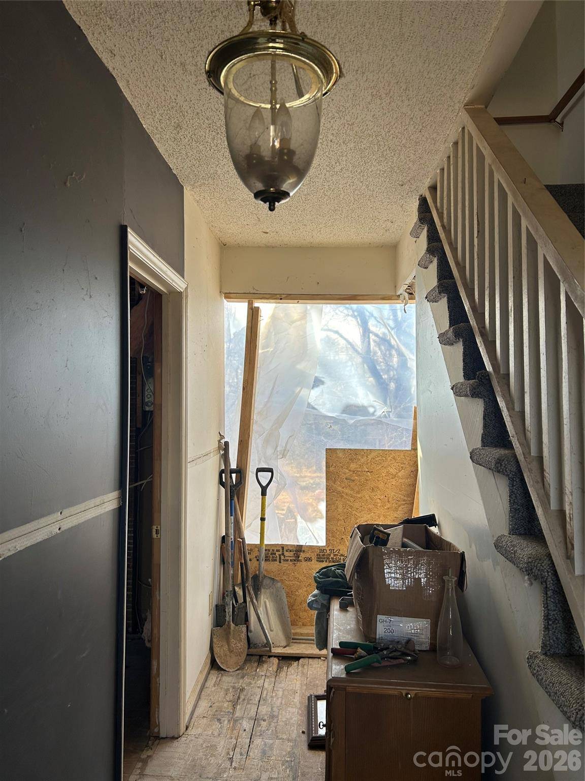 16 Mallory LN, Arden, NC 28704