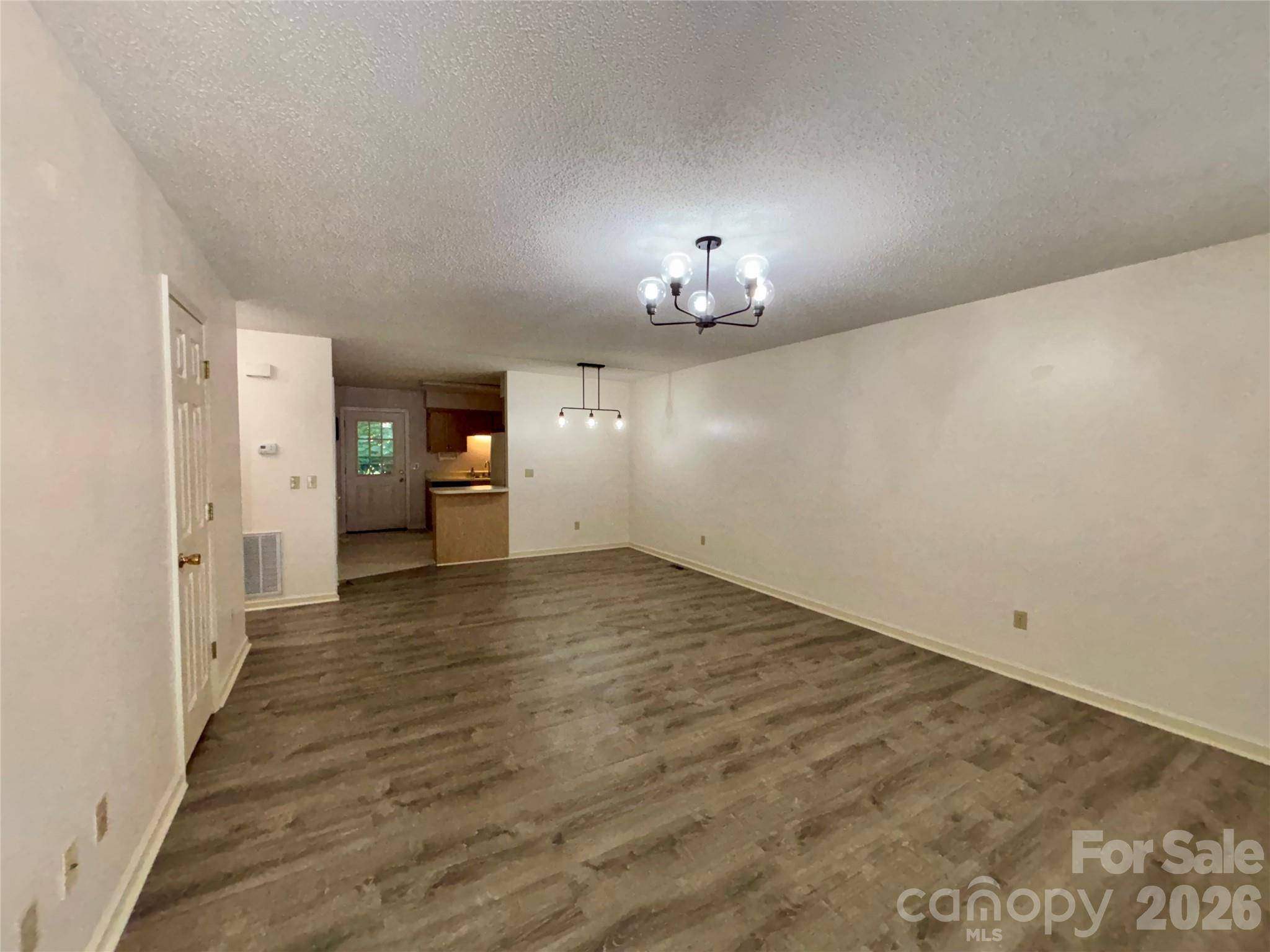 160 Whispering Pines DR, Marion, NC 28752