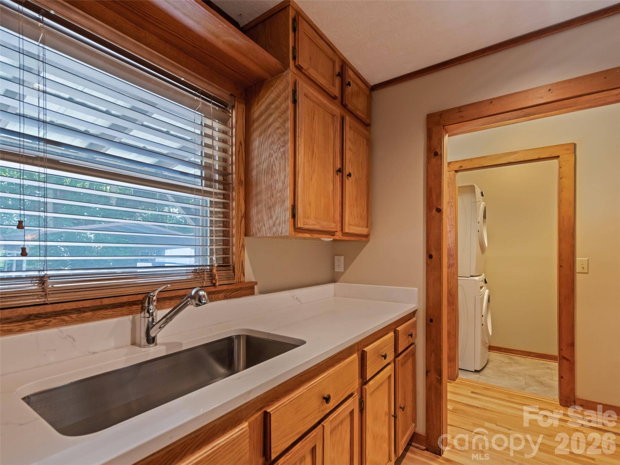 36 Mulberry LN, Maggie Valley, NC 28751