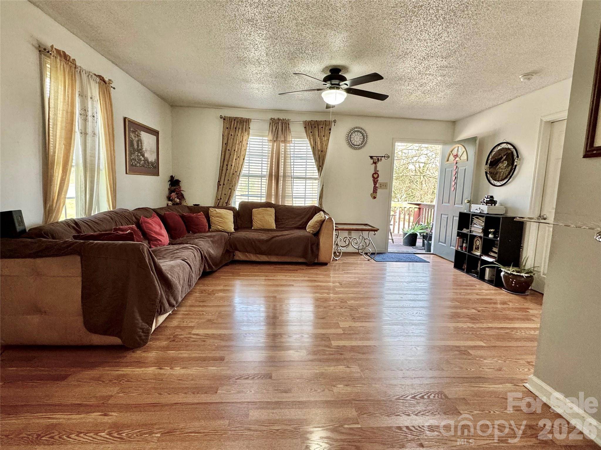 1019 W 7th AVE, Gastonia, NC 28052