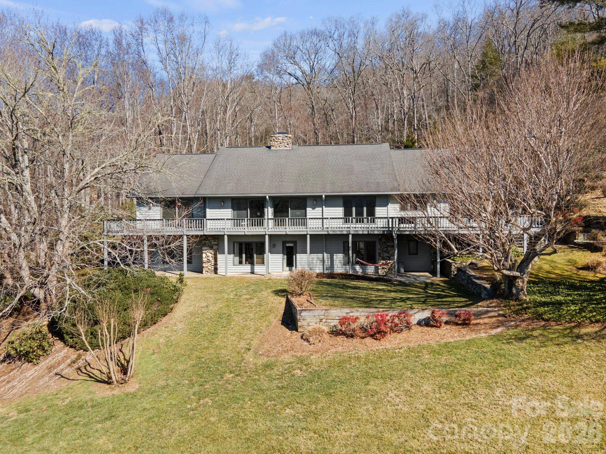 404 W Browning RD, Hendersonville, NC 28791