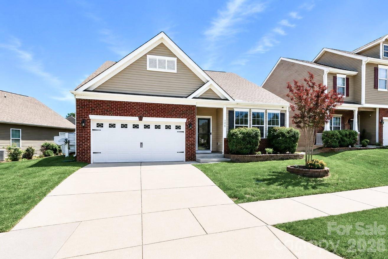 180 N Cromwell DR, Mooresville, NC 28115