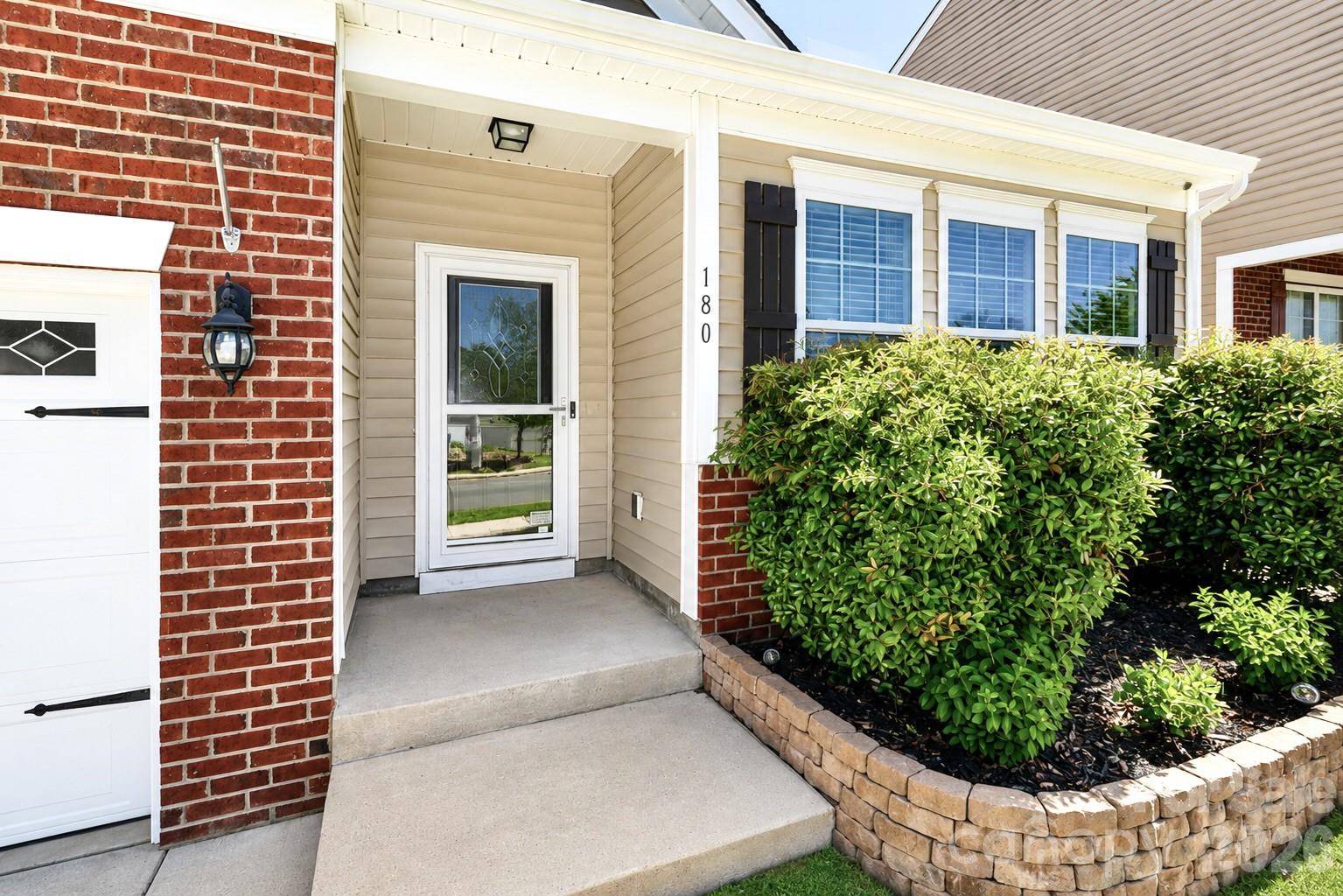 180 N Cromwell DR, Mooresville, NC 28115