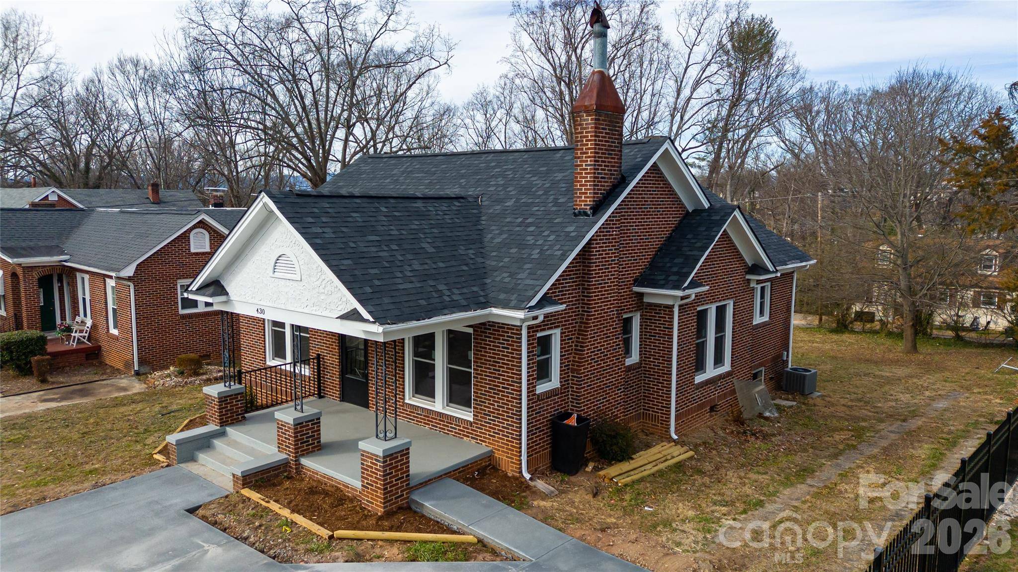 430 N Green ST, Morganton, NC 28655
