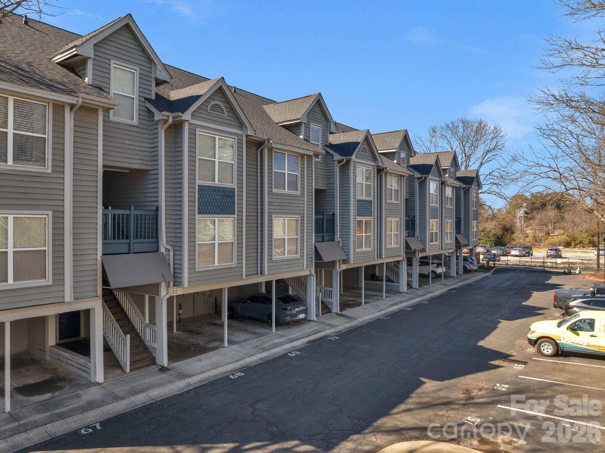 513 N Graham ST #2E, Charlotte, NC 28202