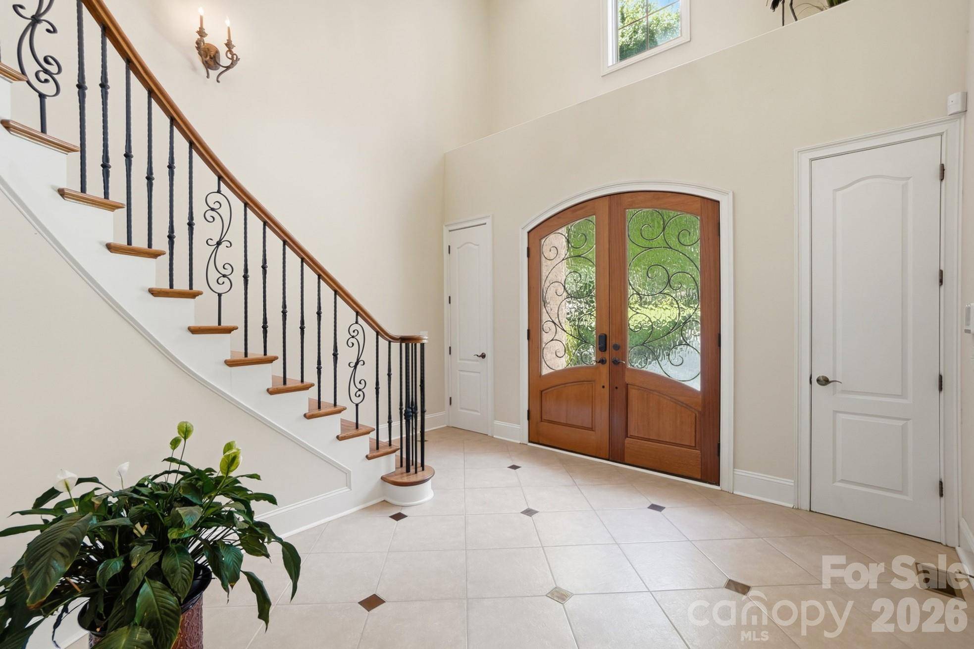 932 Thorn Ridge LN, Clover, SC 29710