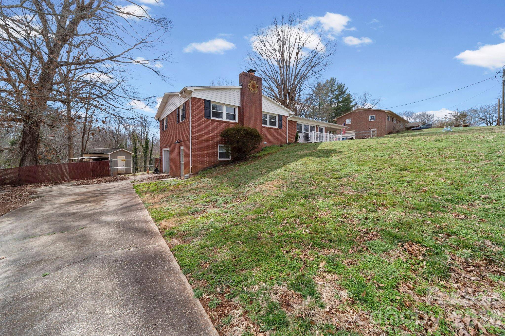 116 Hilltop AVE, Valdese, NC 28690