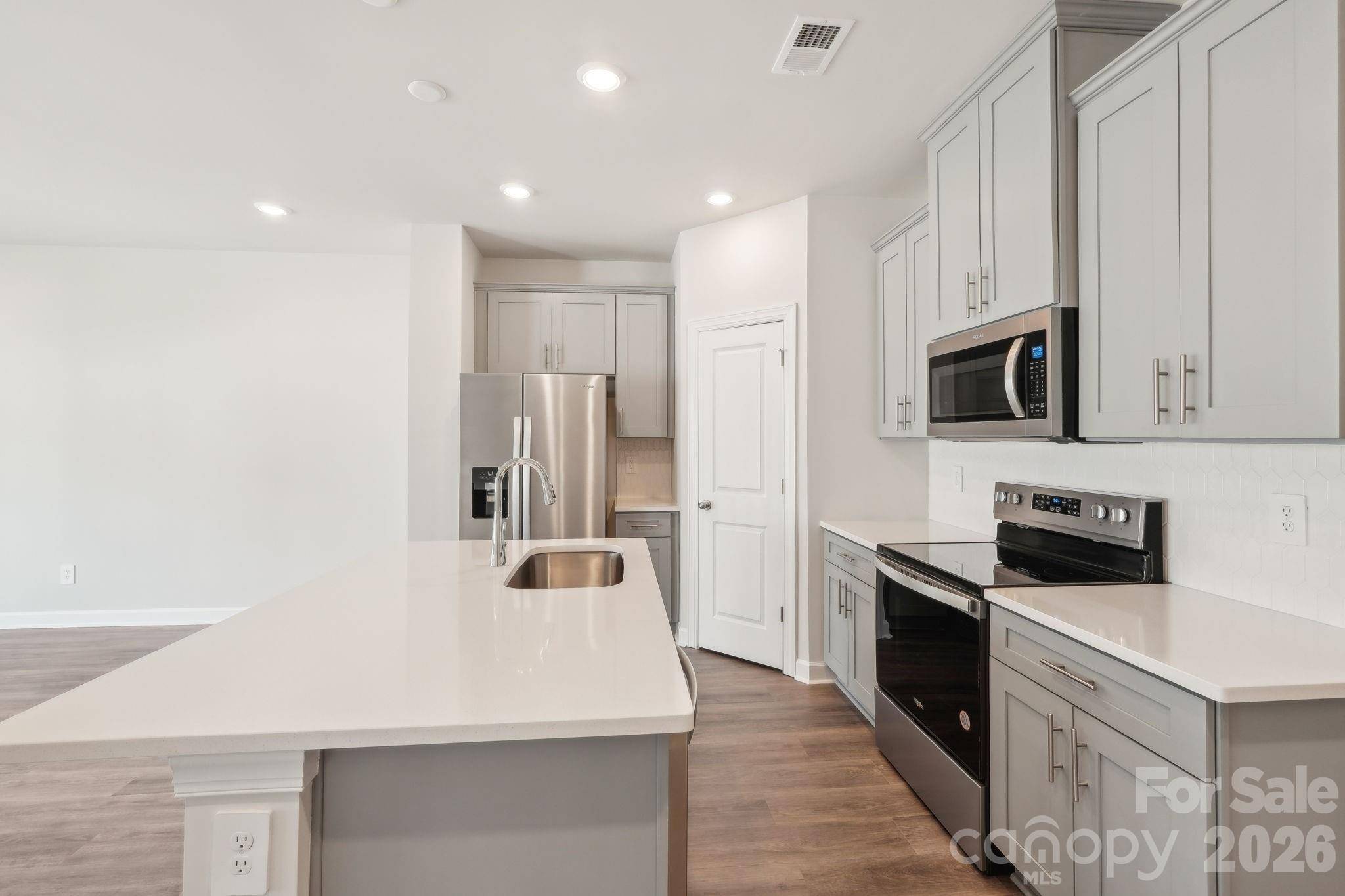 8116 Hidden Springs TRL, Charlotte, NC 28216