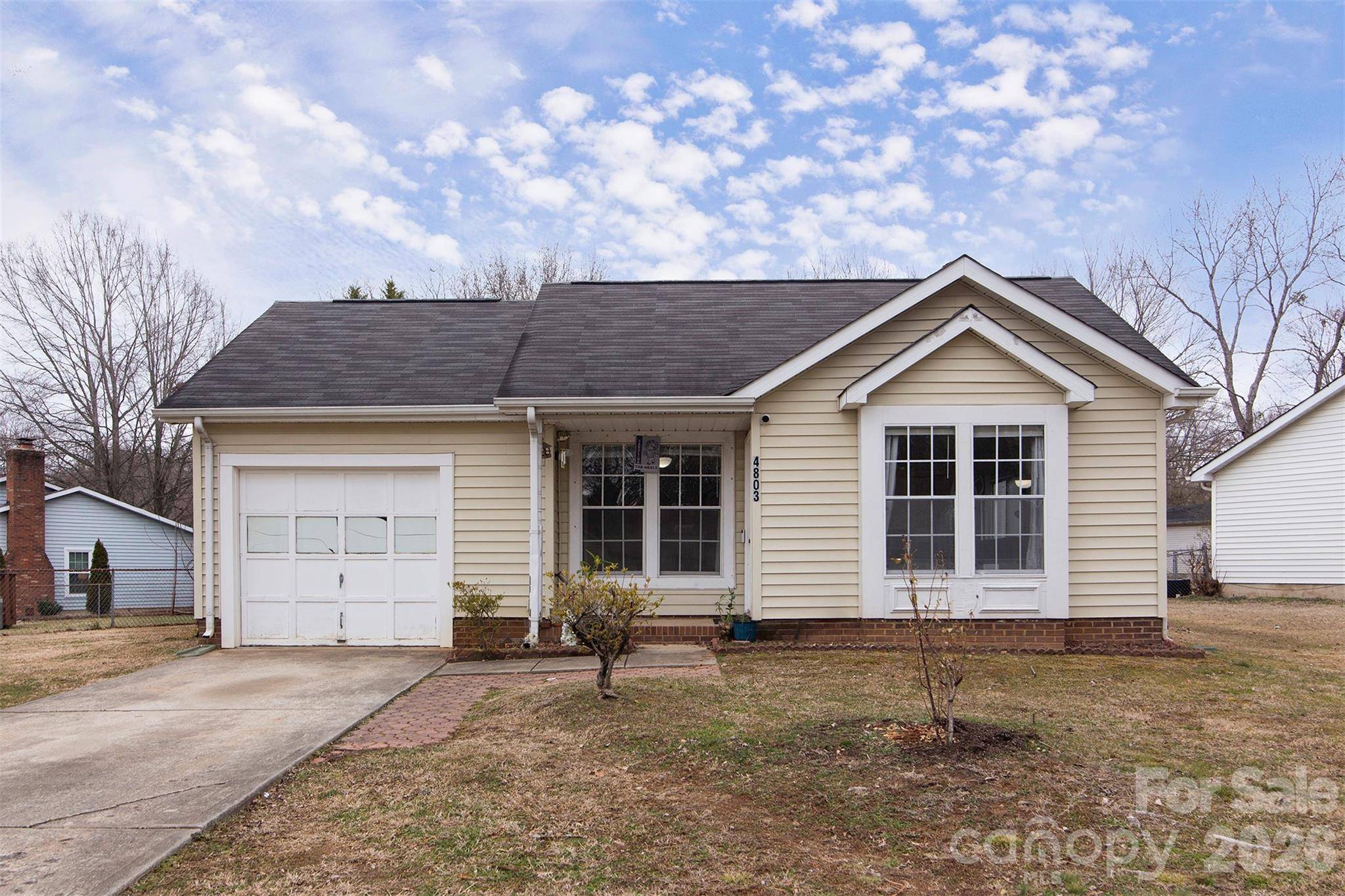 4803 Harri Ann DR, Charlotte, NC 28227