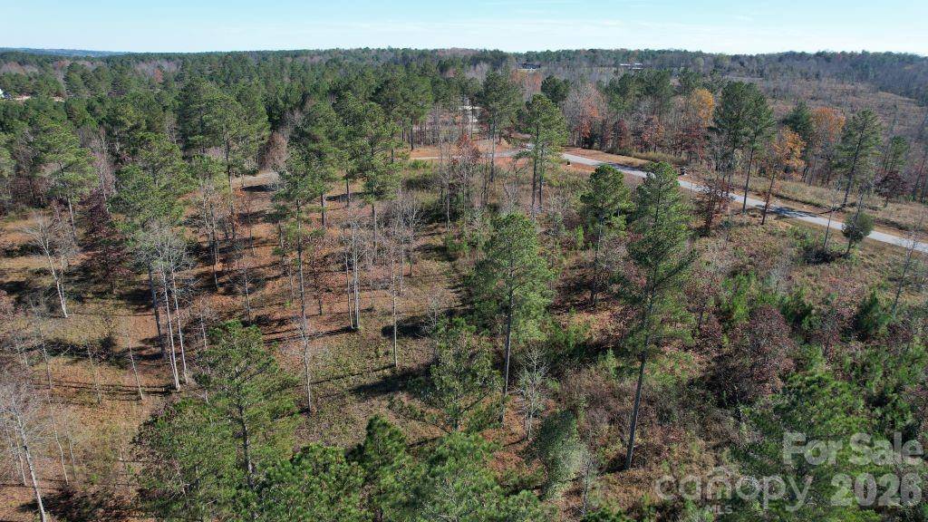 2076 Island View LN NE, Connelly Springs, NC 28612