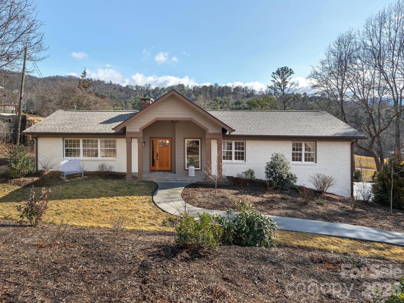 41 Robinhood RD, Asheville, NC 28804