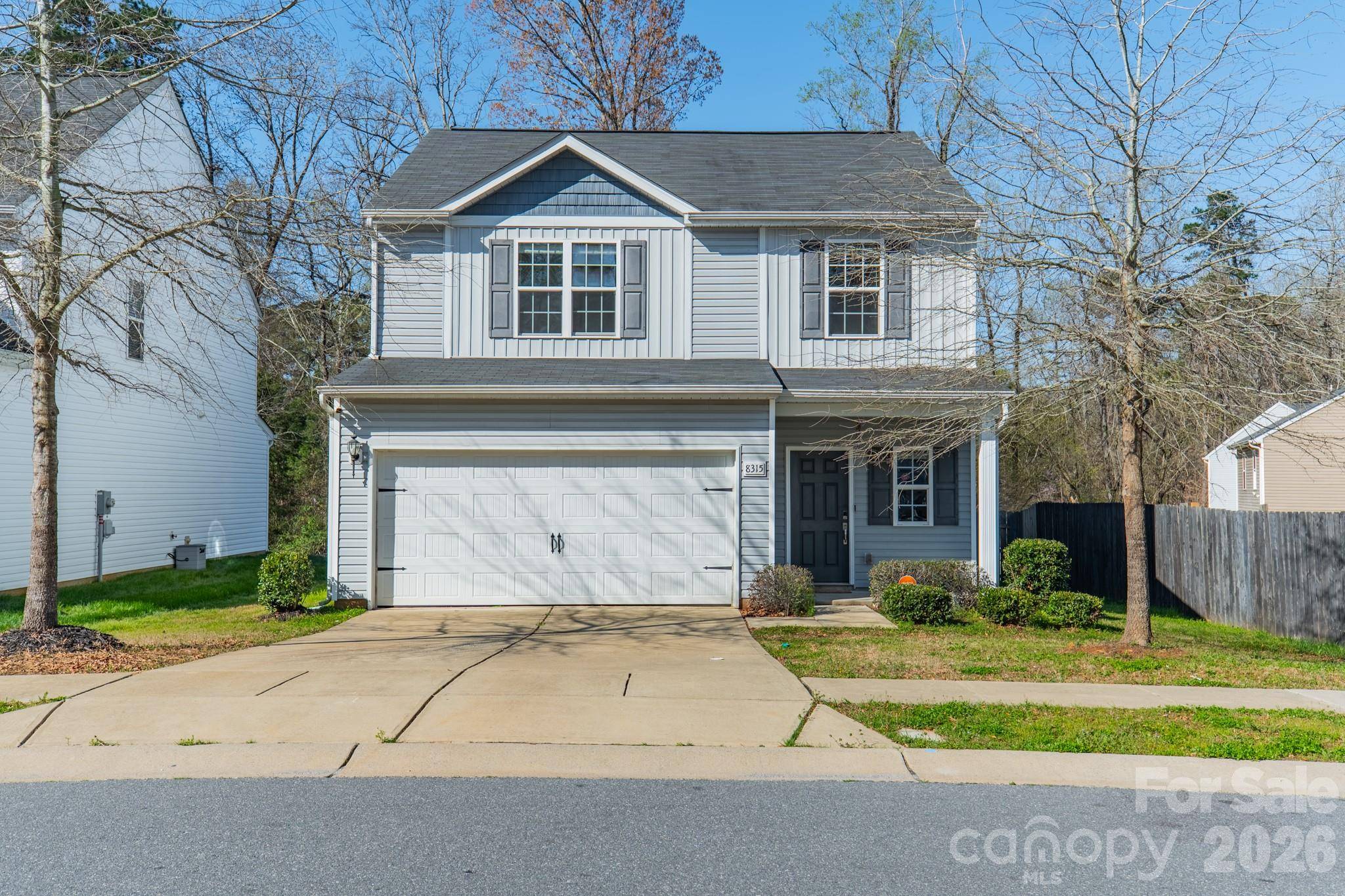 8315 Paw Valley LN, Charlotte, NC 28214