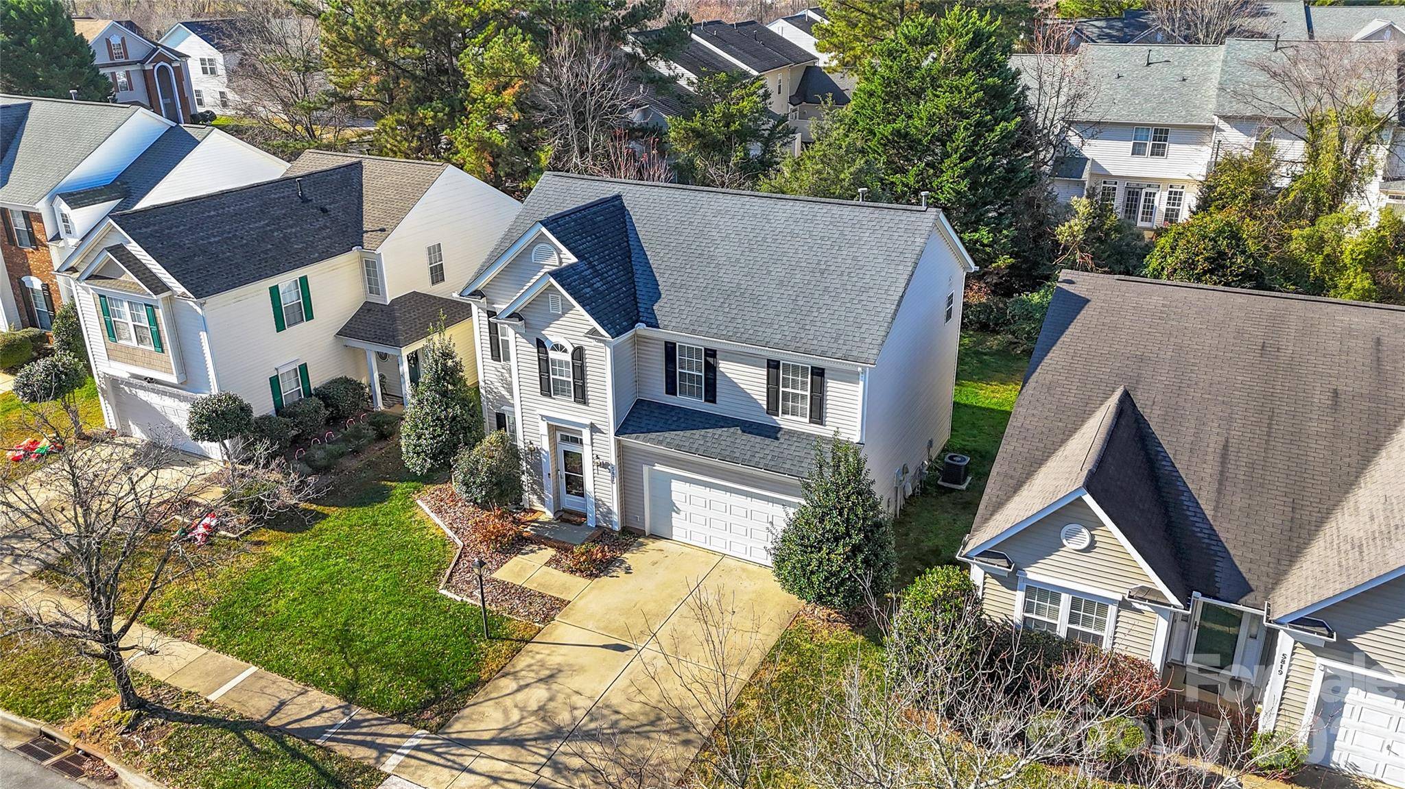 5815 Waverly Lynn LN, Charlotte, NC 28269