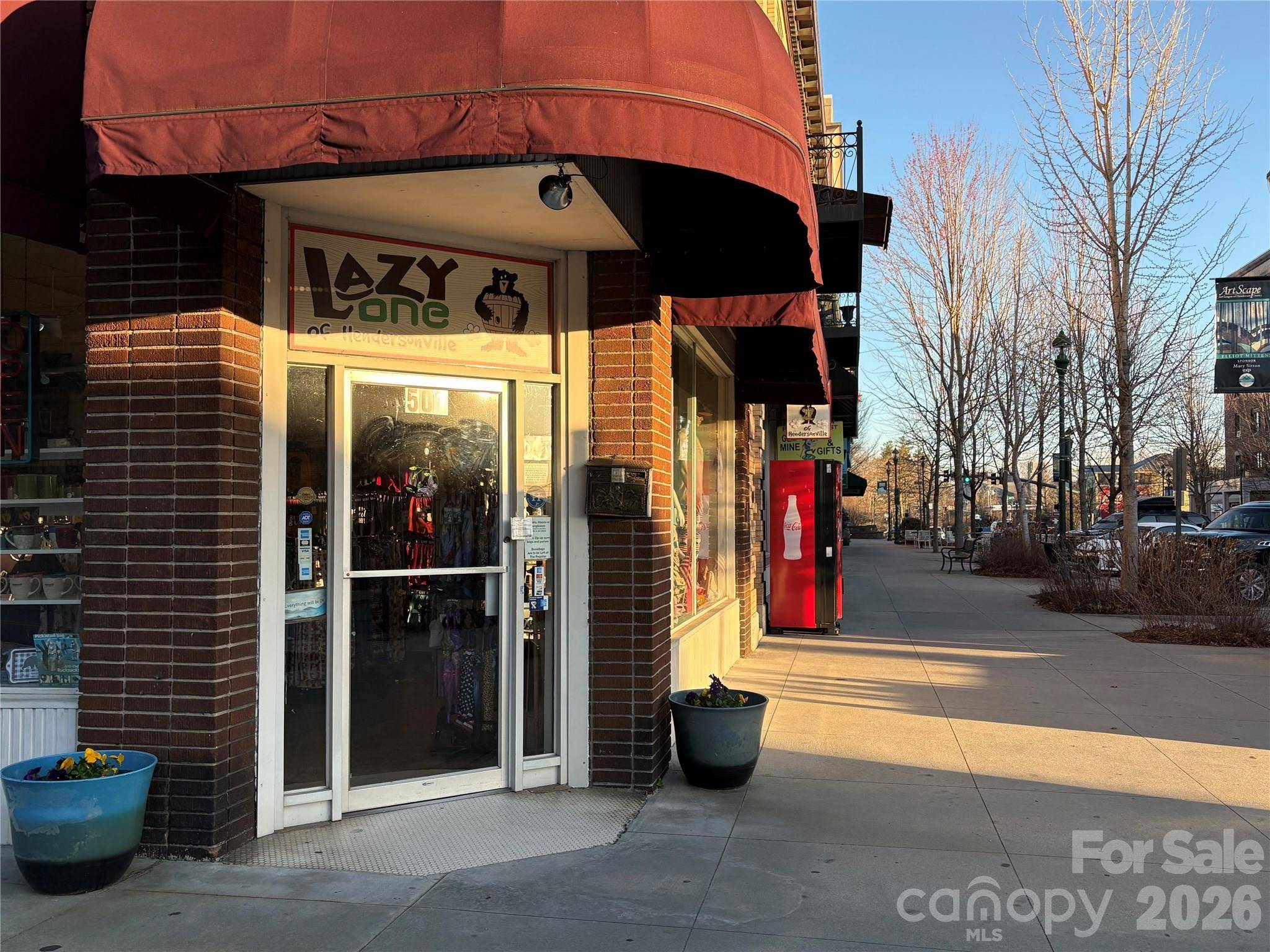 501 N Main ST, Hendersonville, NC 28792